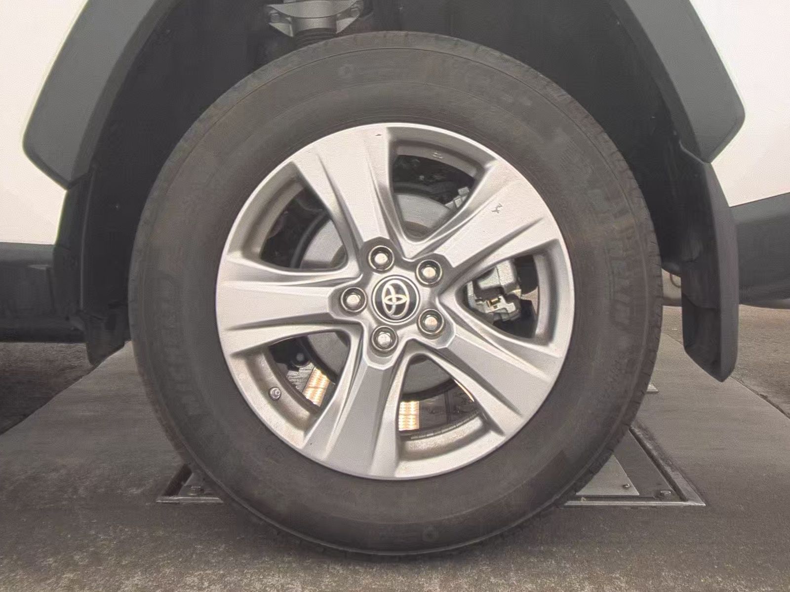 2024 Toyota RAV4 Hybrid LE AWD