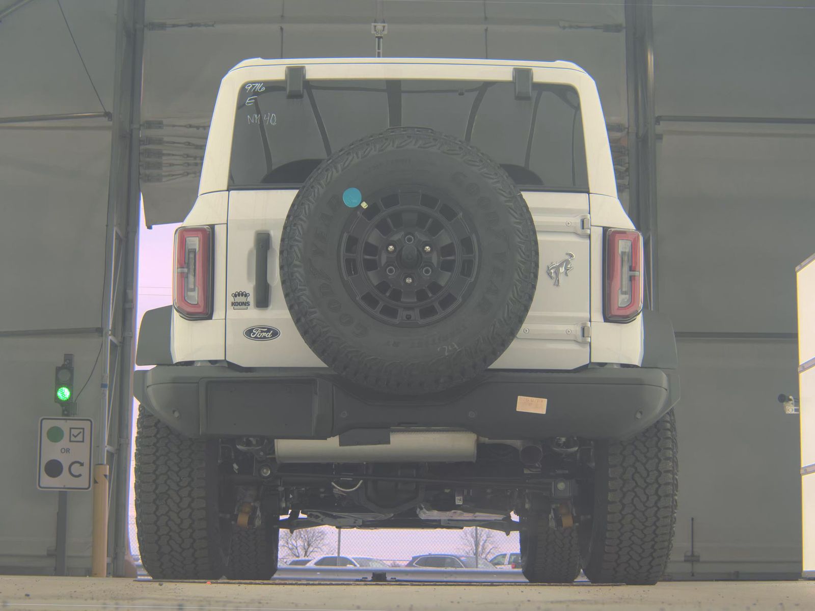 FORD BRONCO - 8
