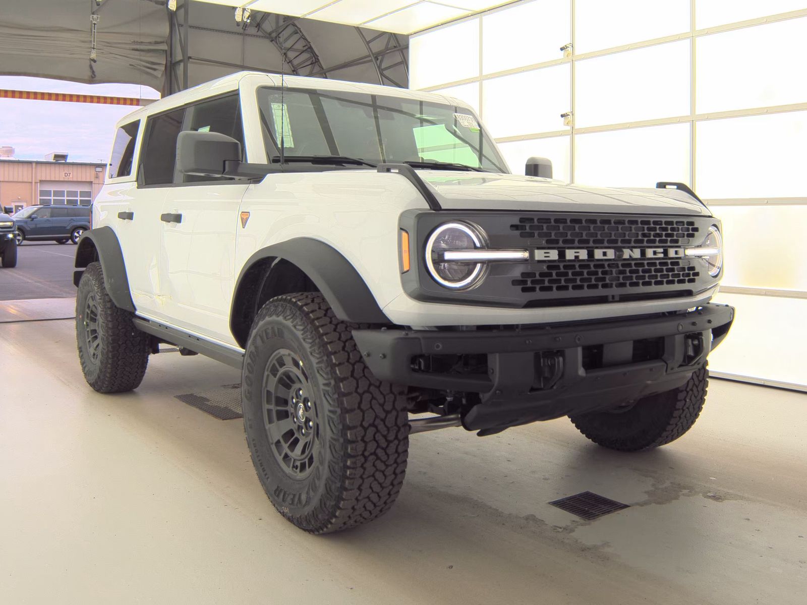 FORD BRONCO - 5