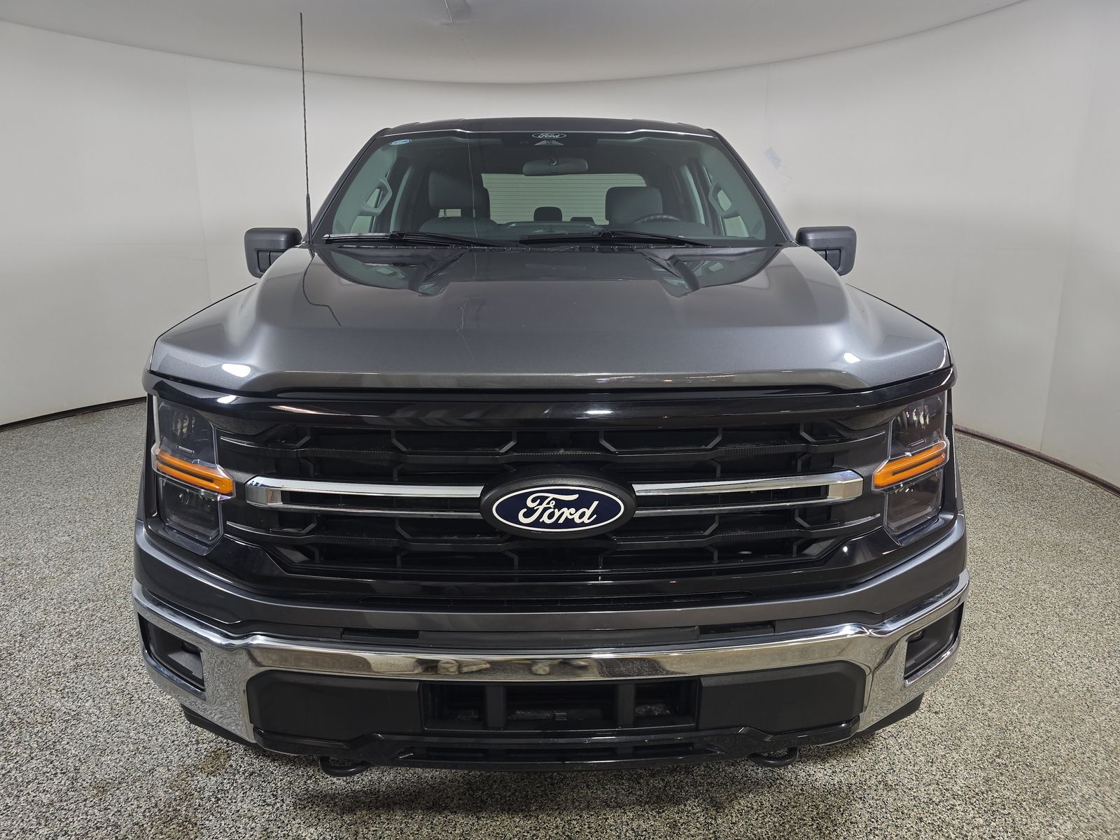 2025 Ford F-150 XLT AWD