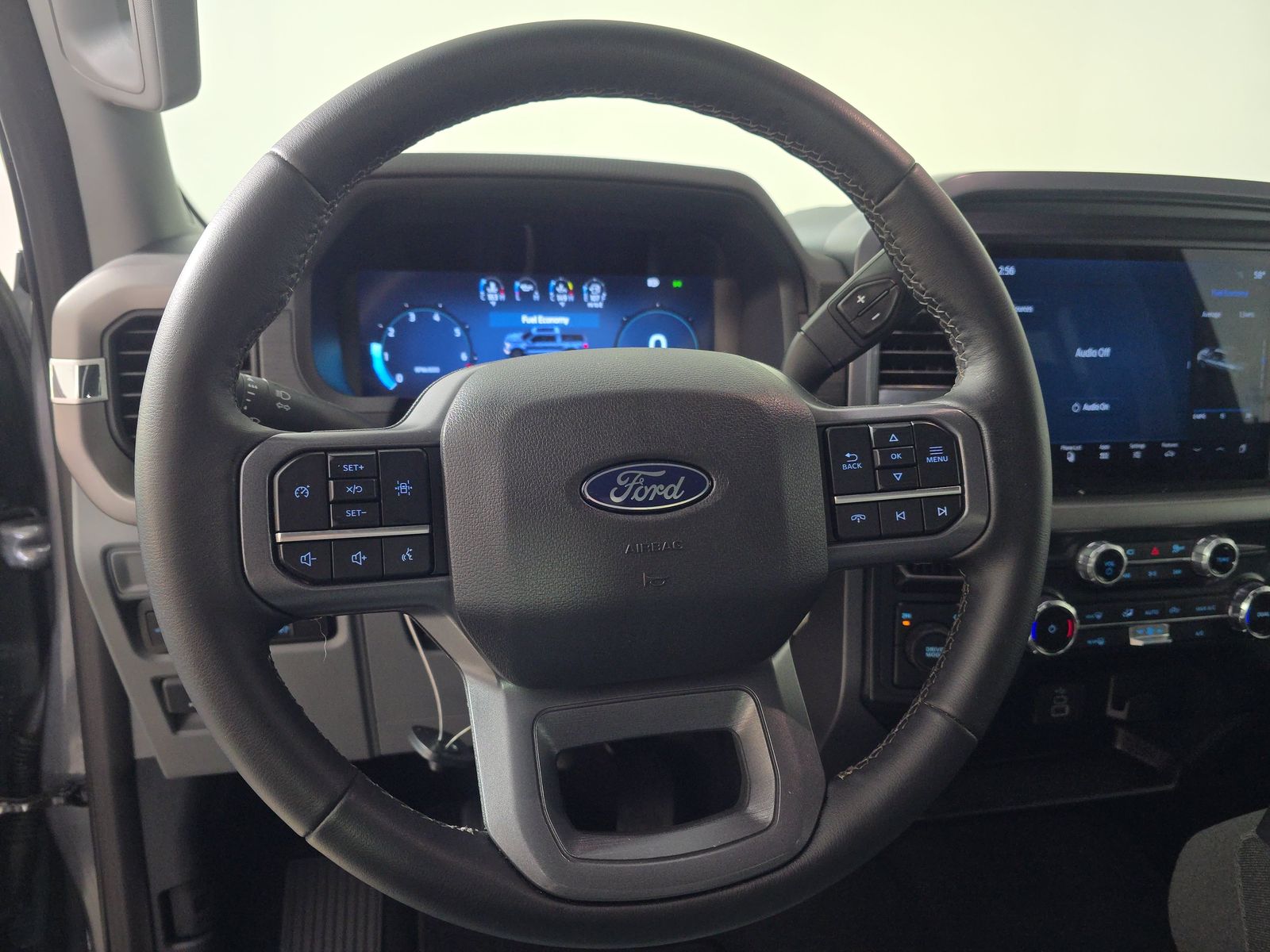 2025 Ford F-150 XLT AWD