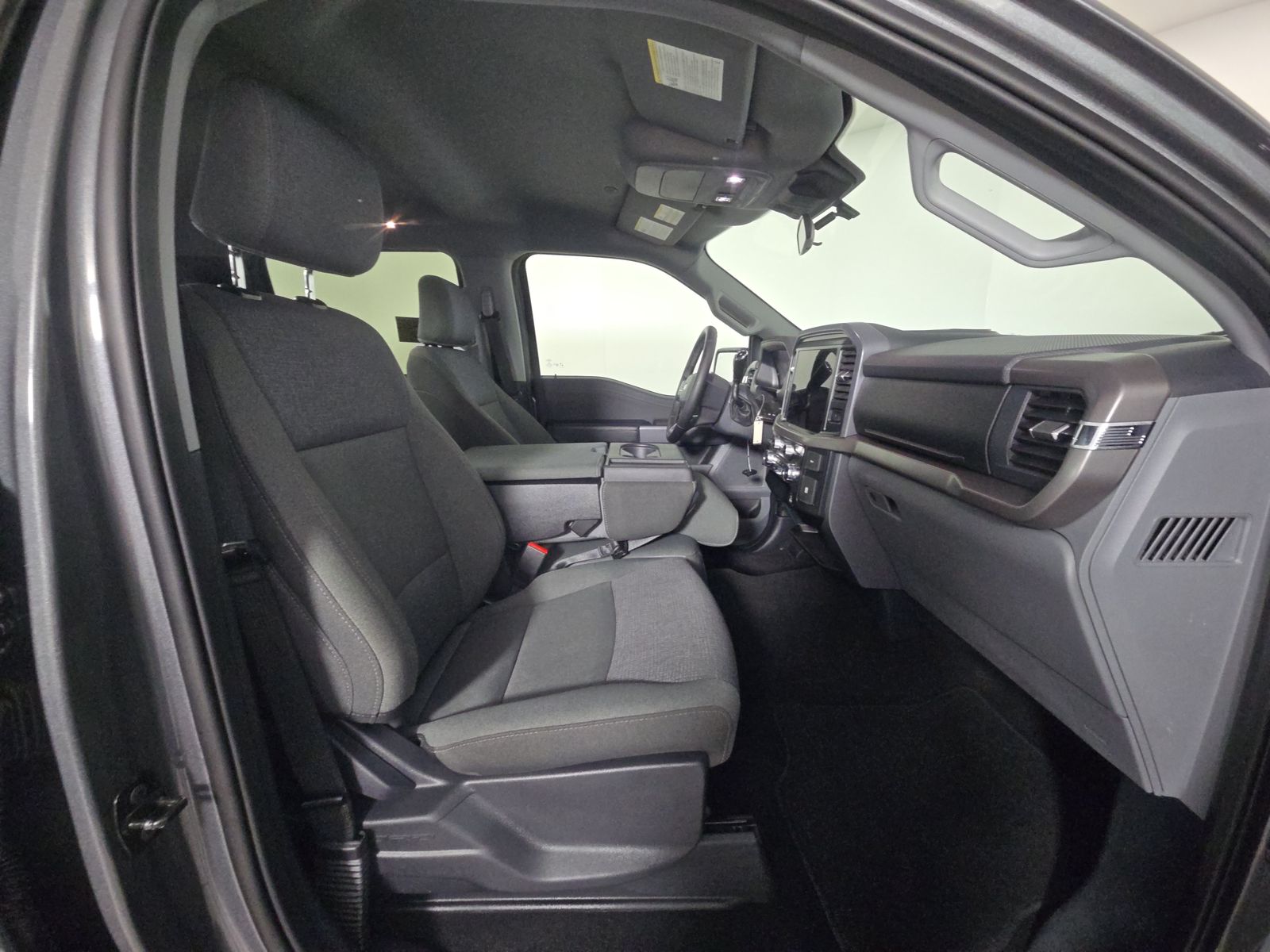 2025 Ford F-150 XLT AWD