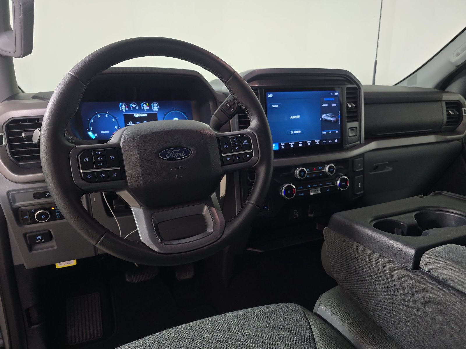 2025 Ford F-150 XLT AWD