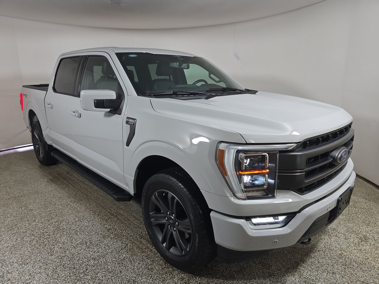 2023 Ford F-150 Lariat AWD