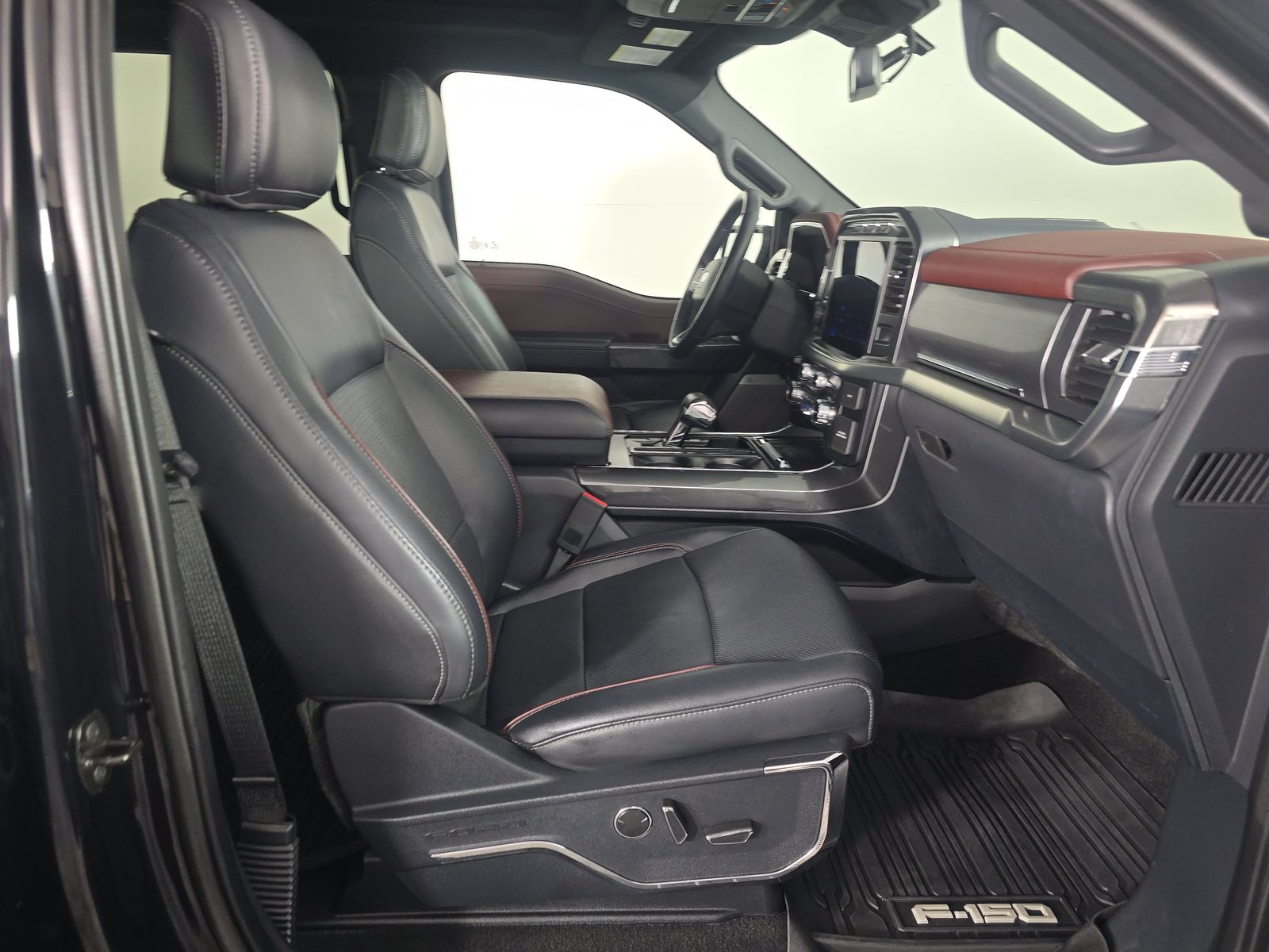 2023 Ford F-150 Lariat AWD