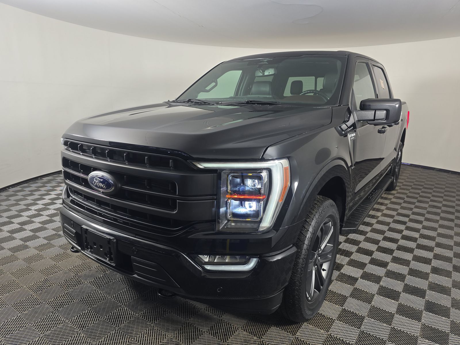 2023 Ford F-150 Lariat AWD