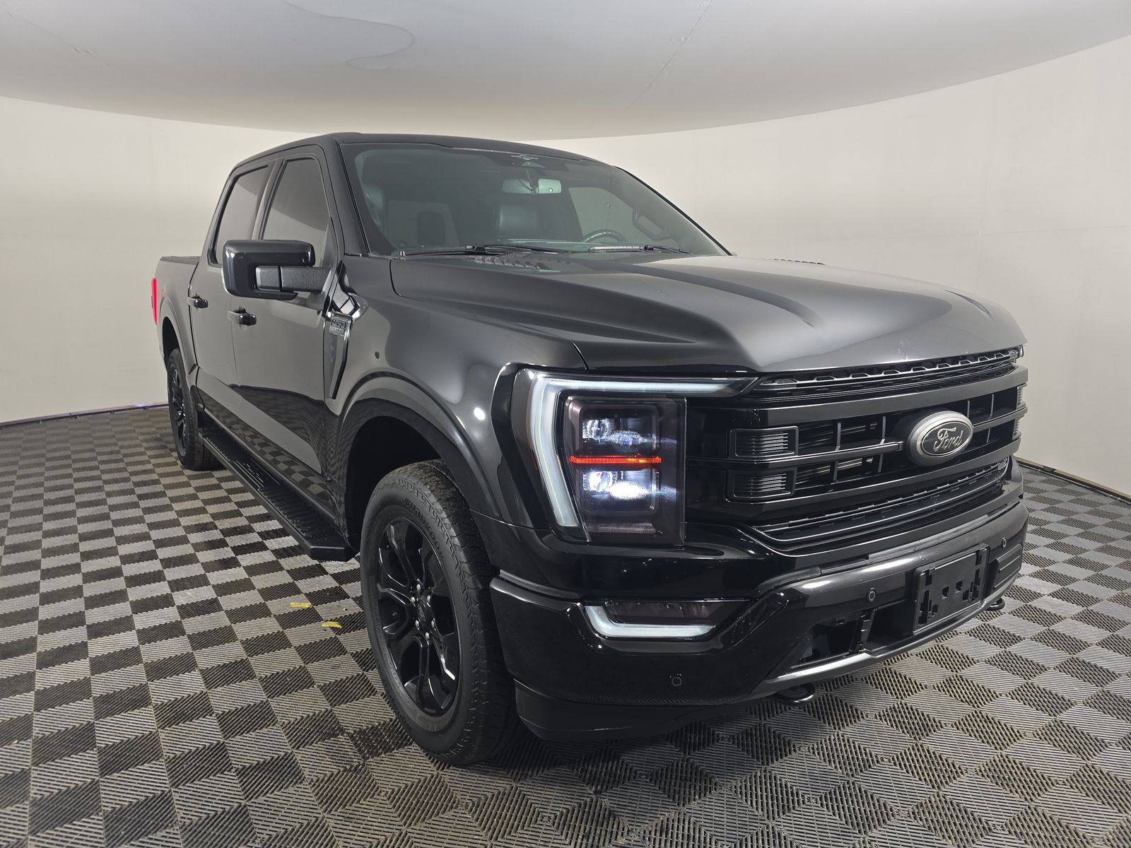 2023 Ford F-150 Lariat AWD