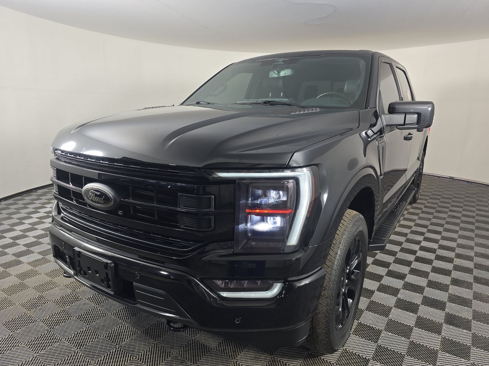 2023 Ford F-150 Lariat AWD