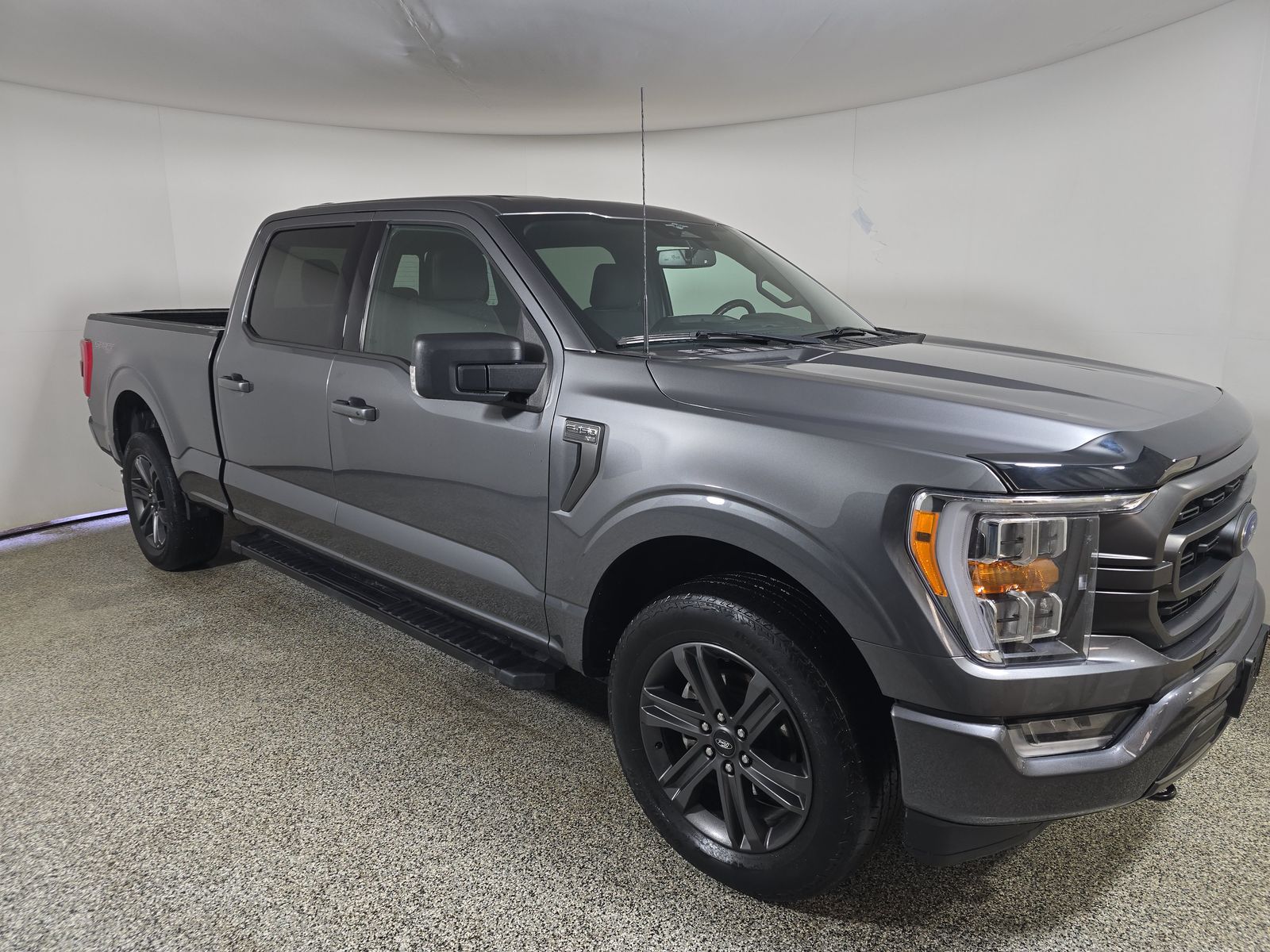 2023 Ford F-150 XLT AWD