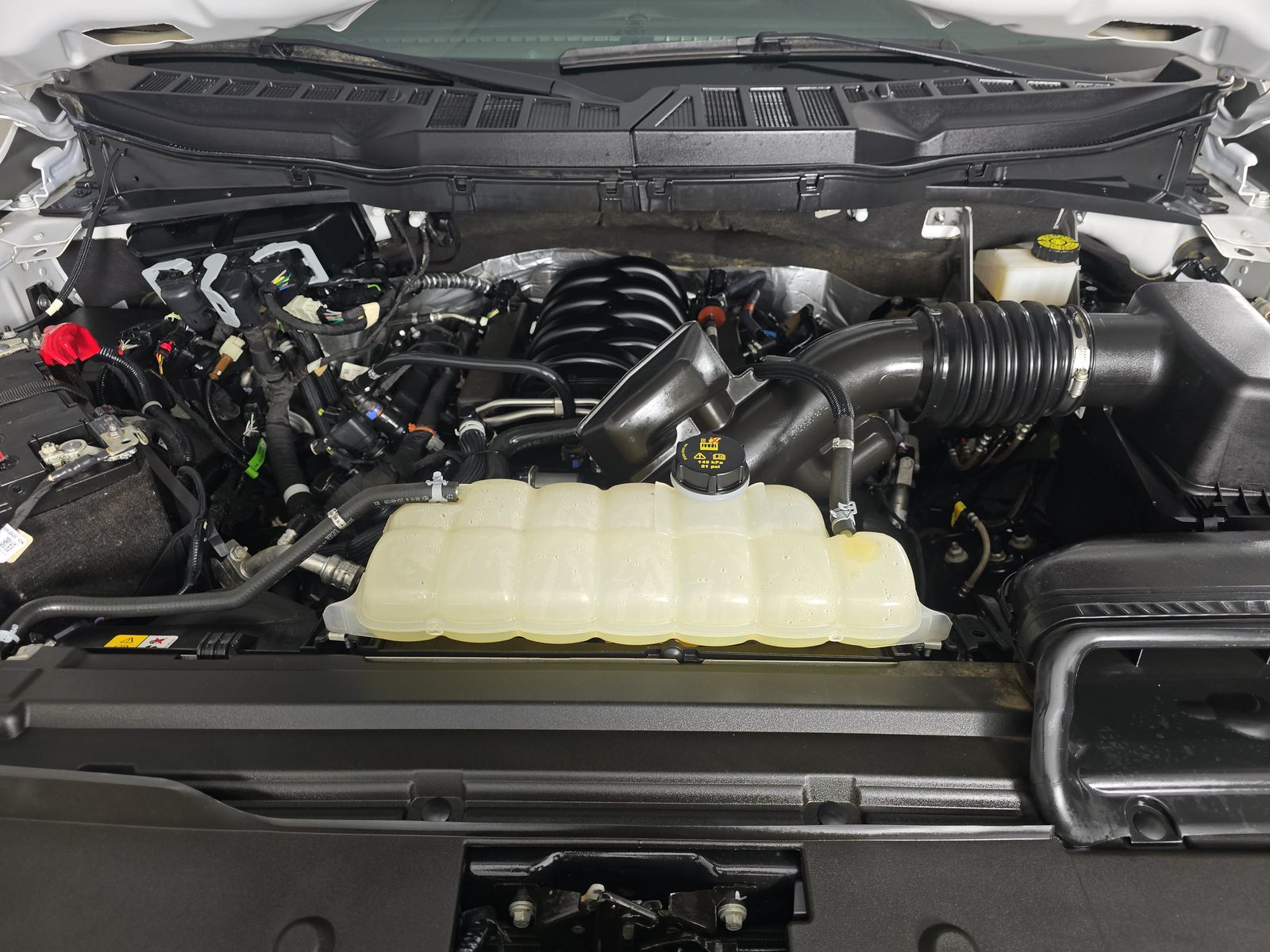 2024 Ford F-150 XLT AWD