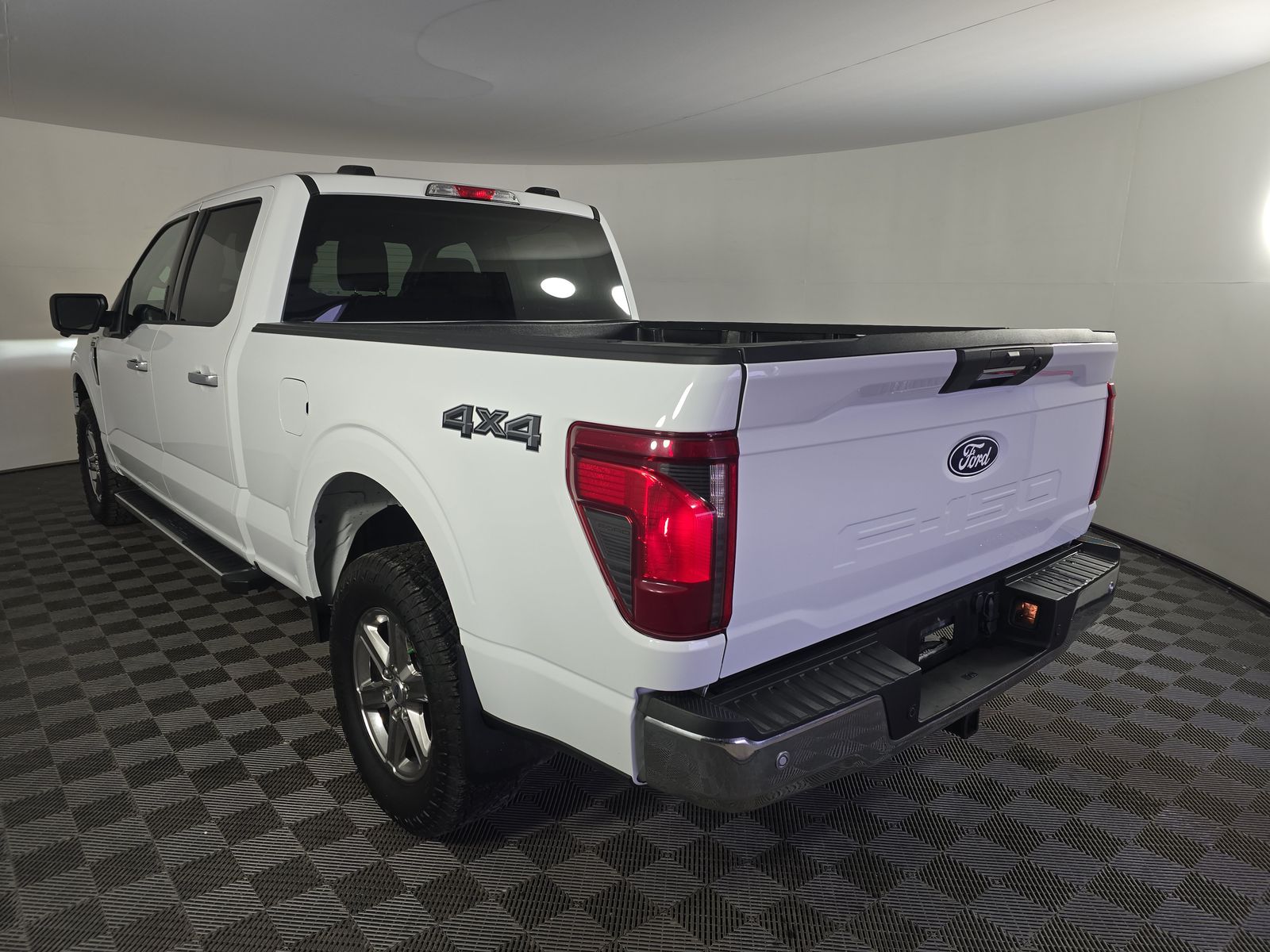 2024 Ford F-150 XLT AWD
