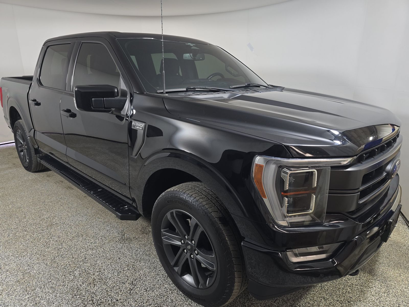 2023 Ford F-150 Lariat AWD