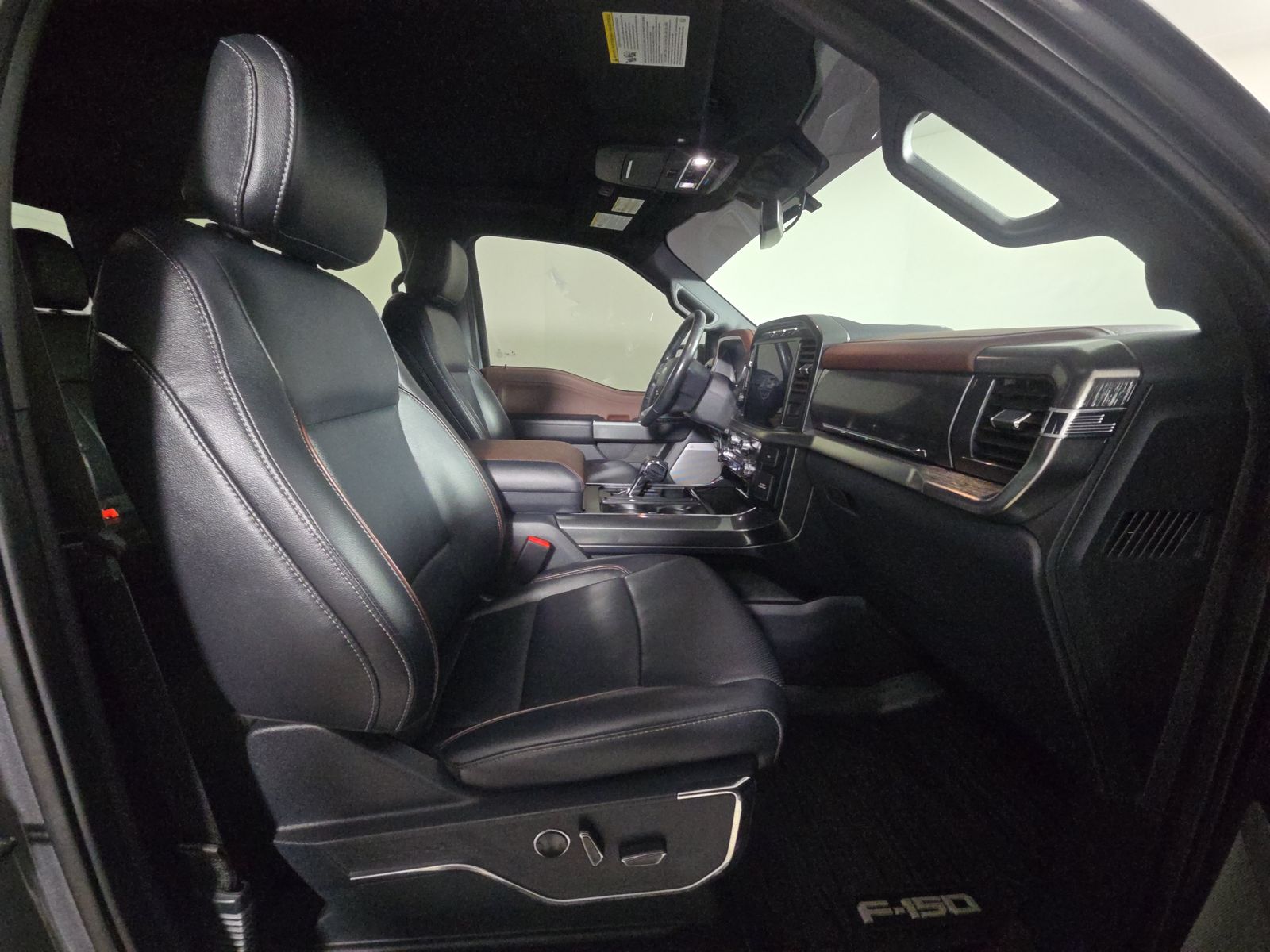 2023 Ford F-150 Lariat AWD