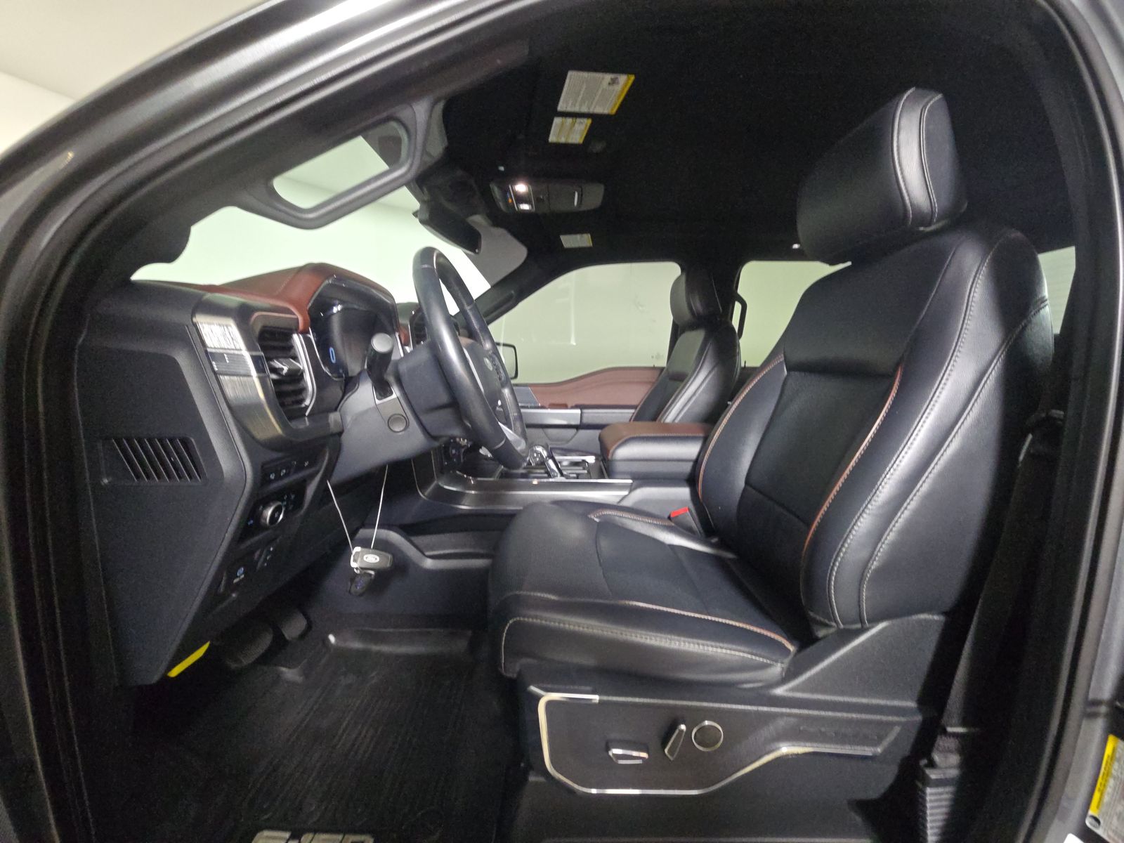 2023 Ford F-150 Lariat AWD