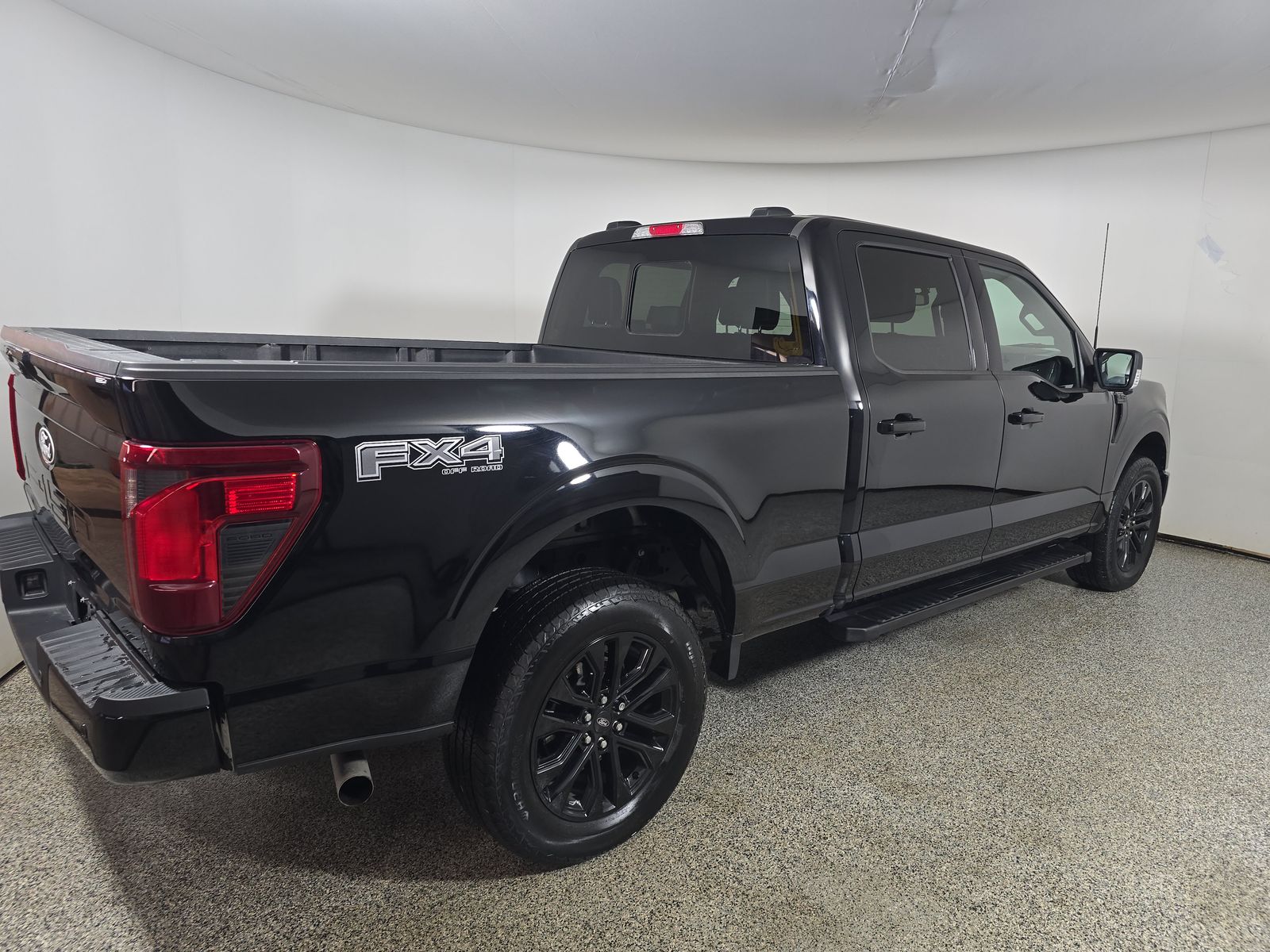 2024 Ford F-150 XLT AWD