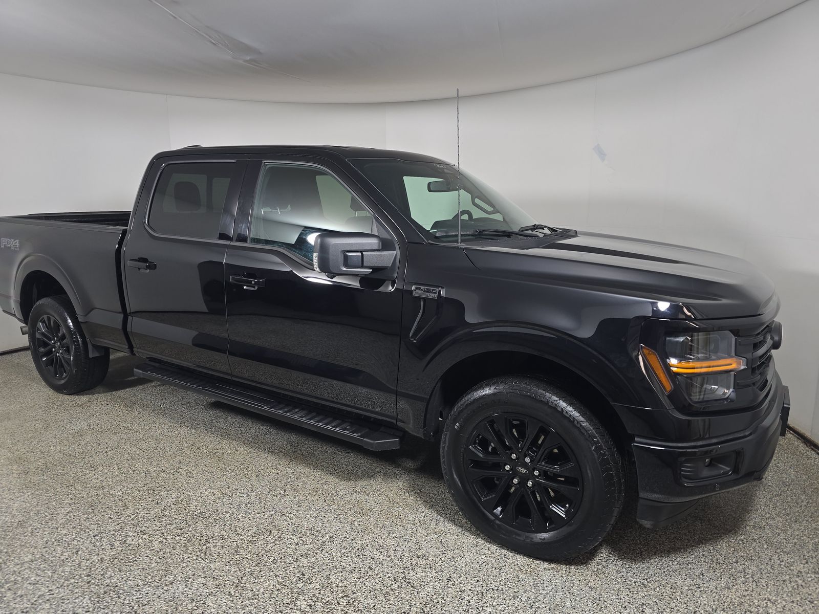 2024 Ford F-150 XLT AWD