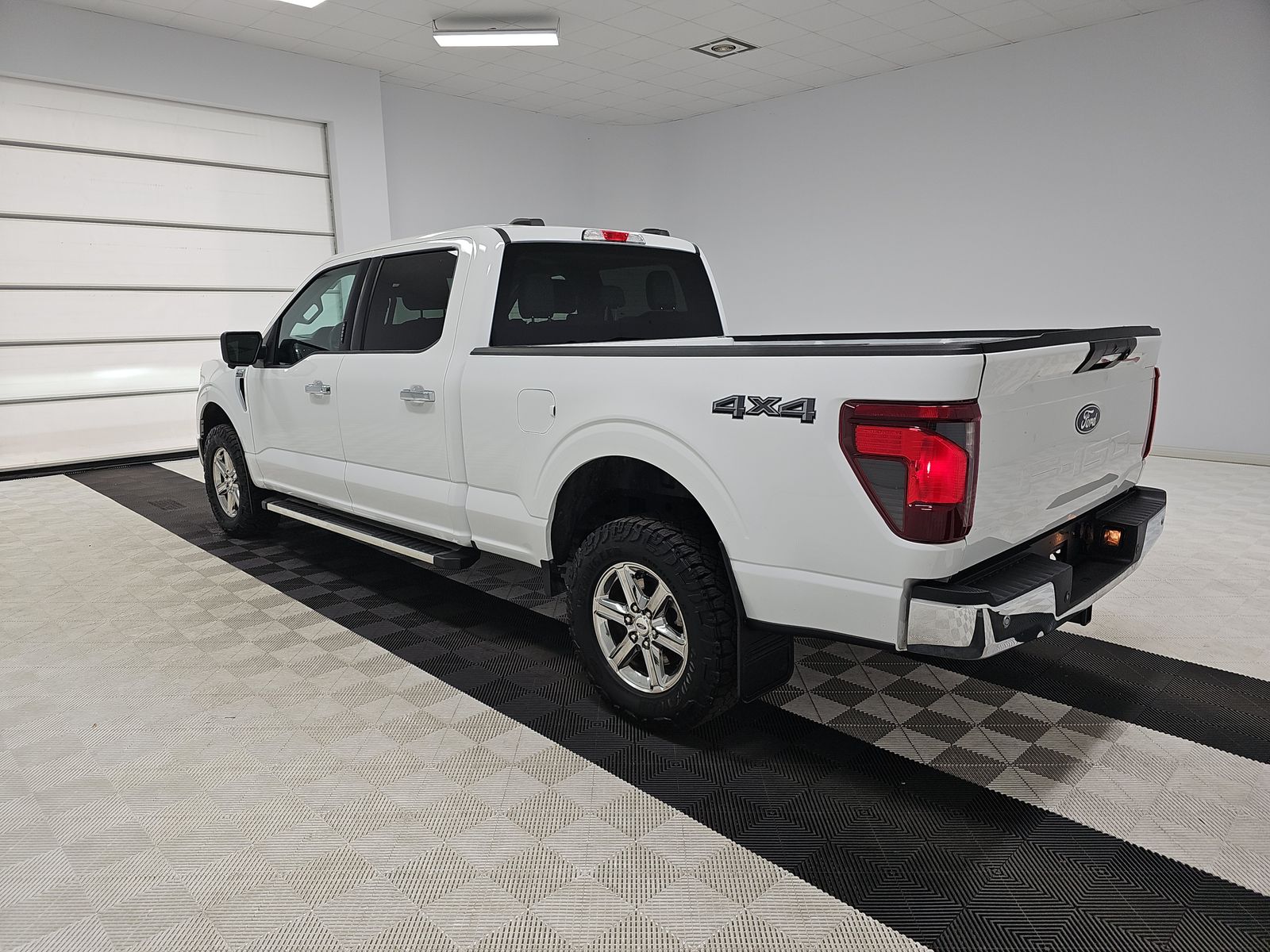 2024 Ford F-150 XLT AWD