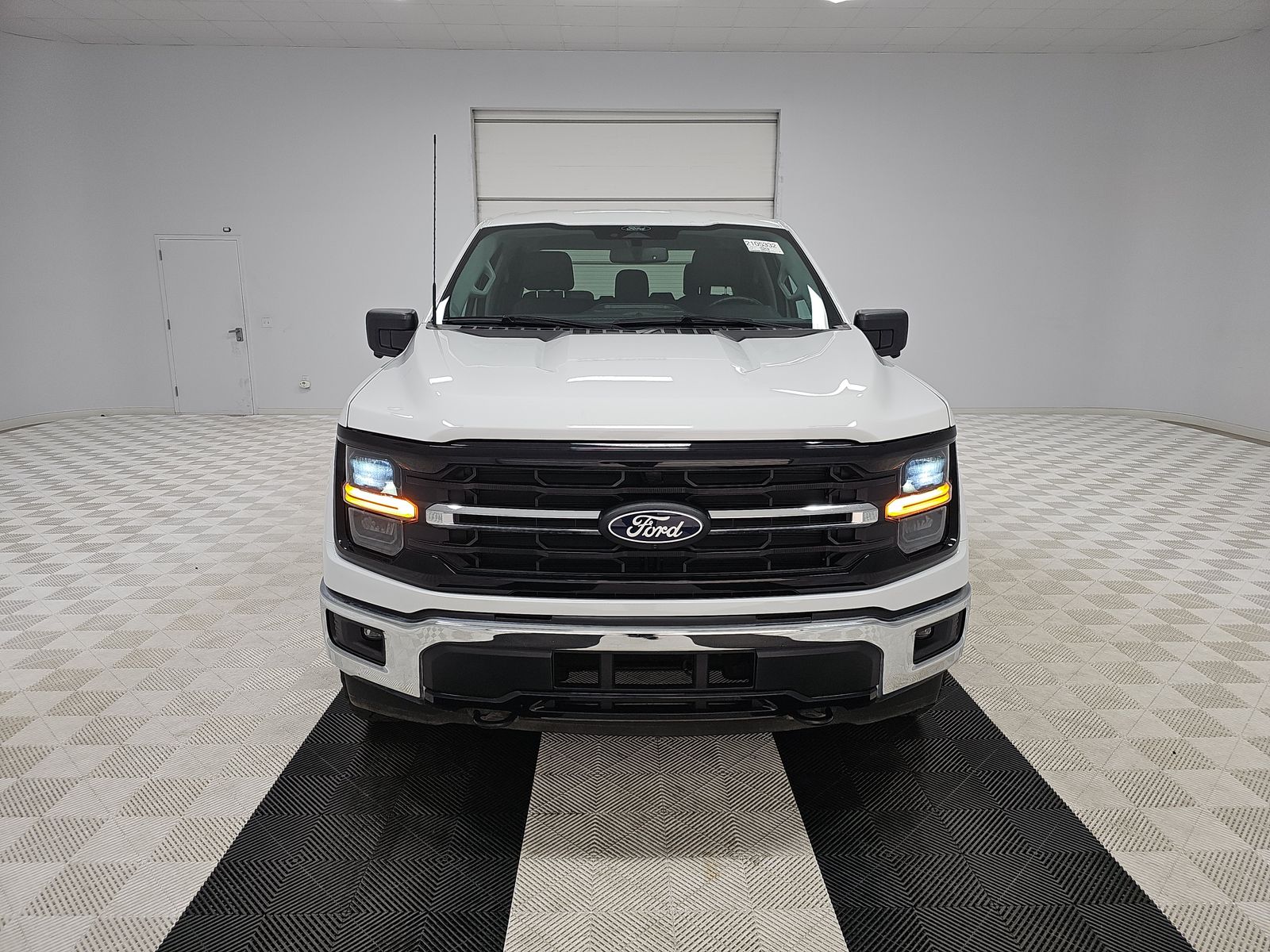 2024 Ford F-150 XLT AWD