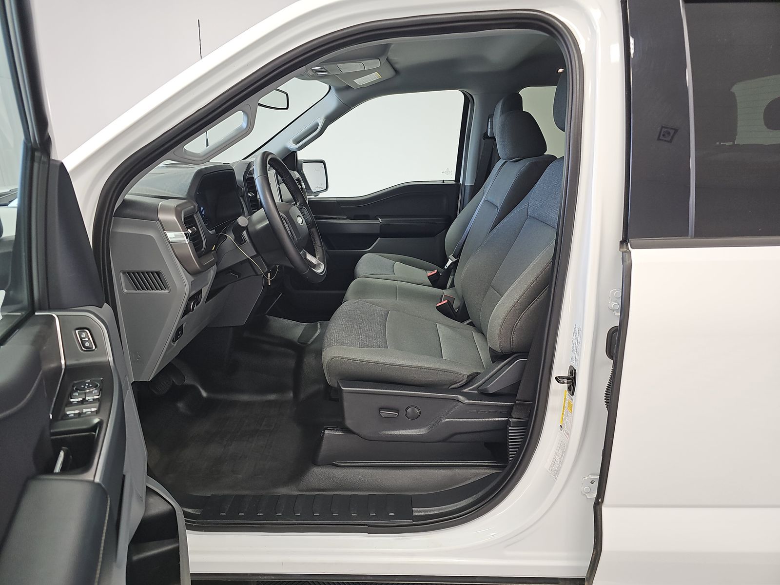 2024 Ford F-150 XLT AWD