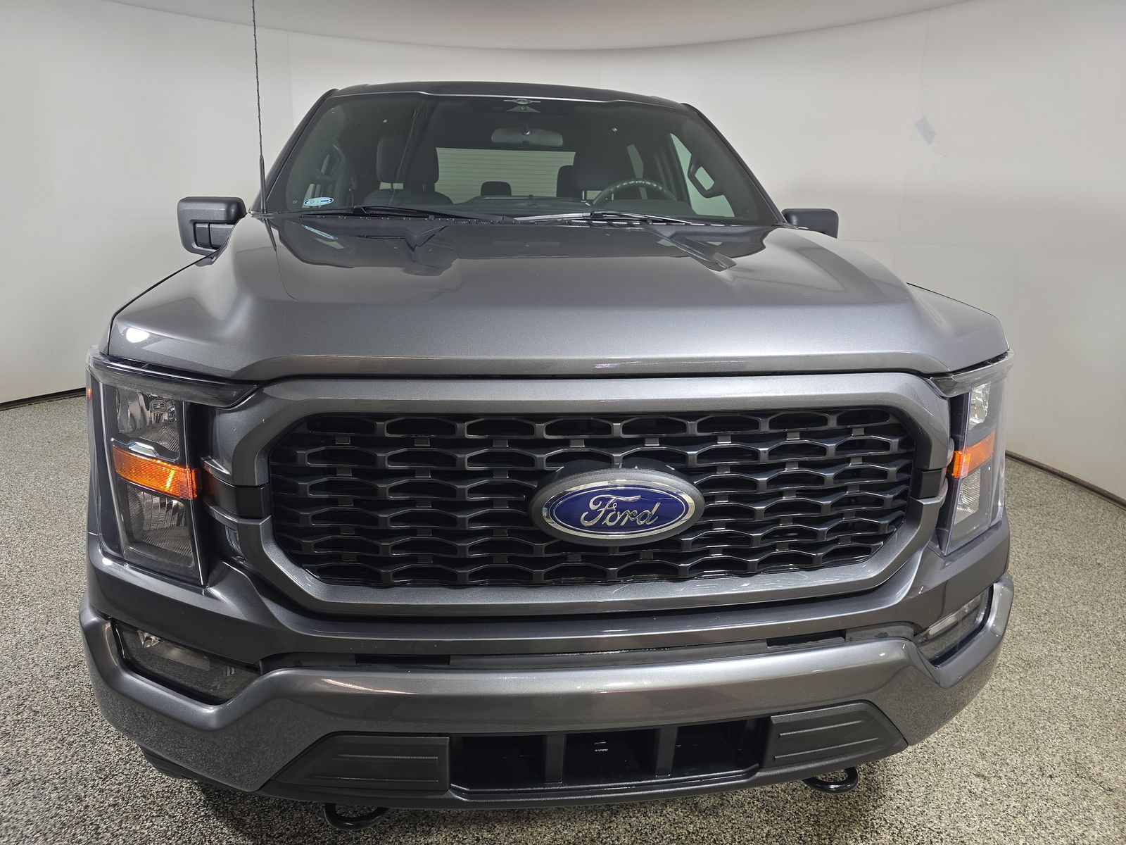 2023 Ford F-150 XL AWD