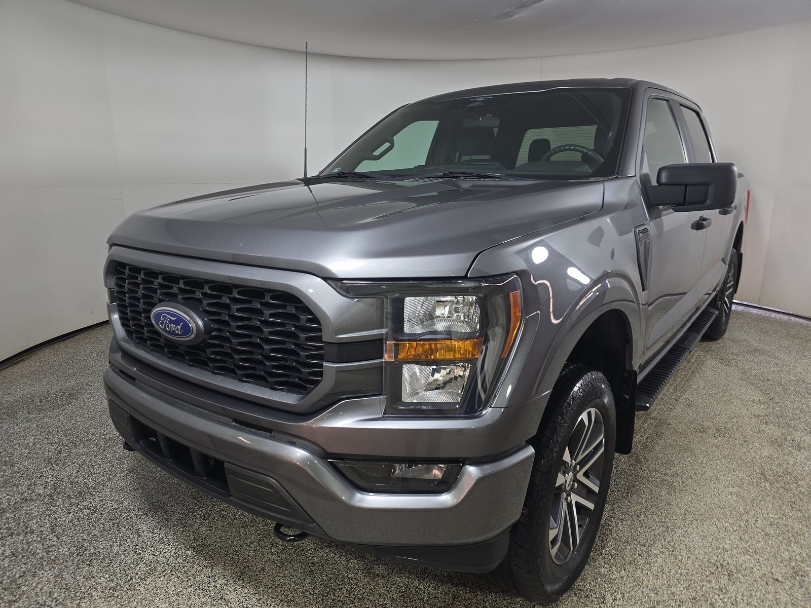 2023 Ford F-150 XL AWD