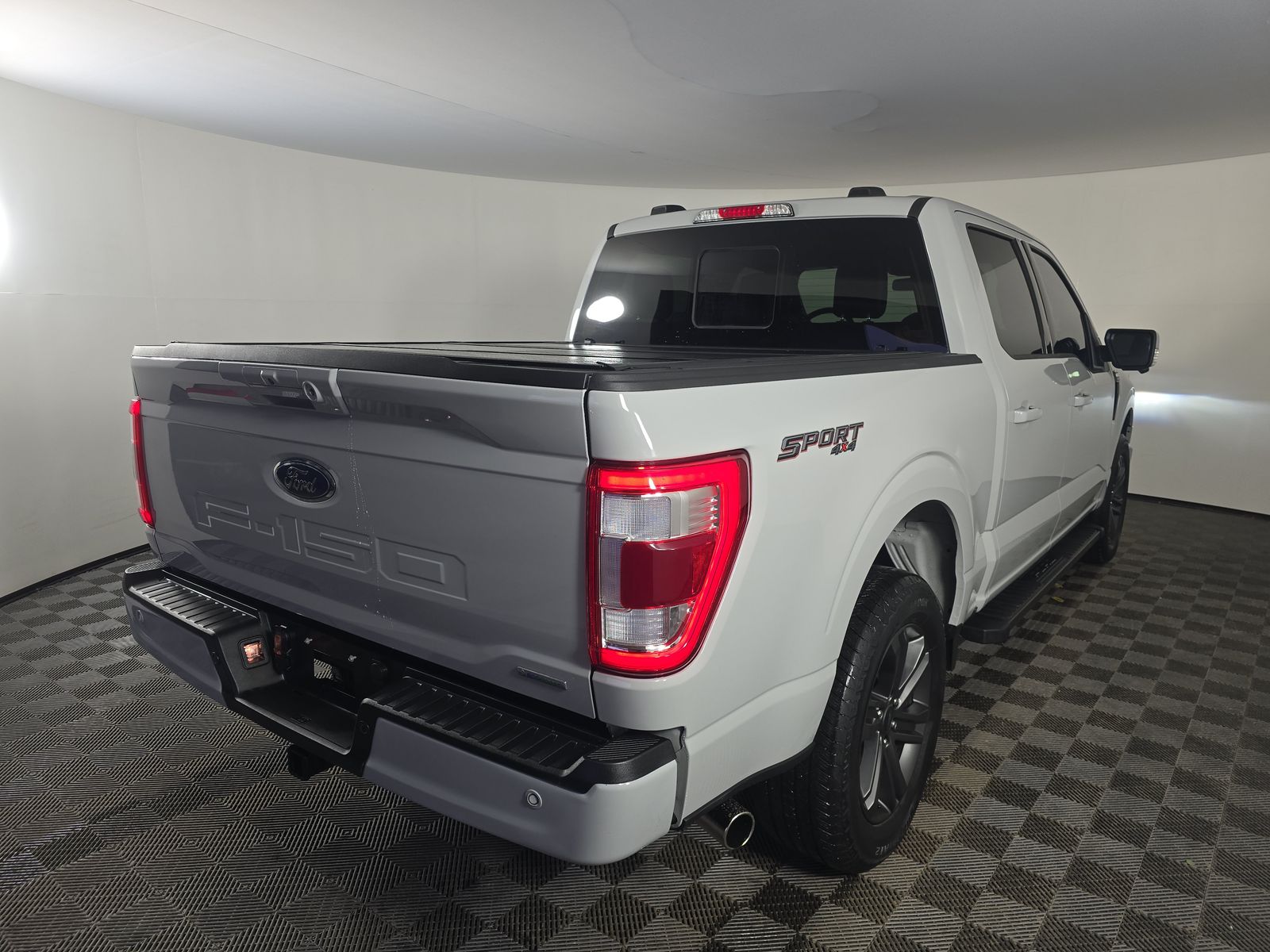 2023 Ford F-150 Lariat AWD