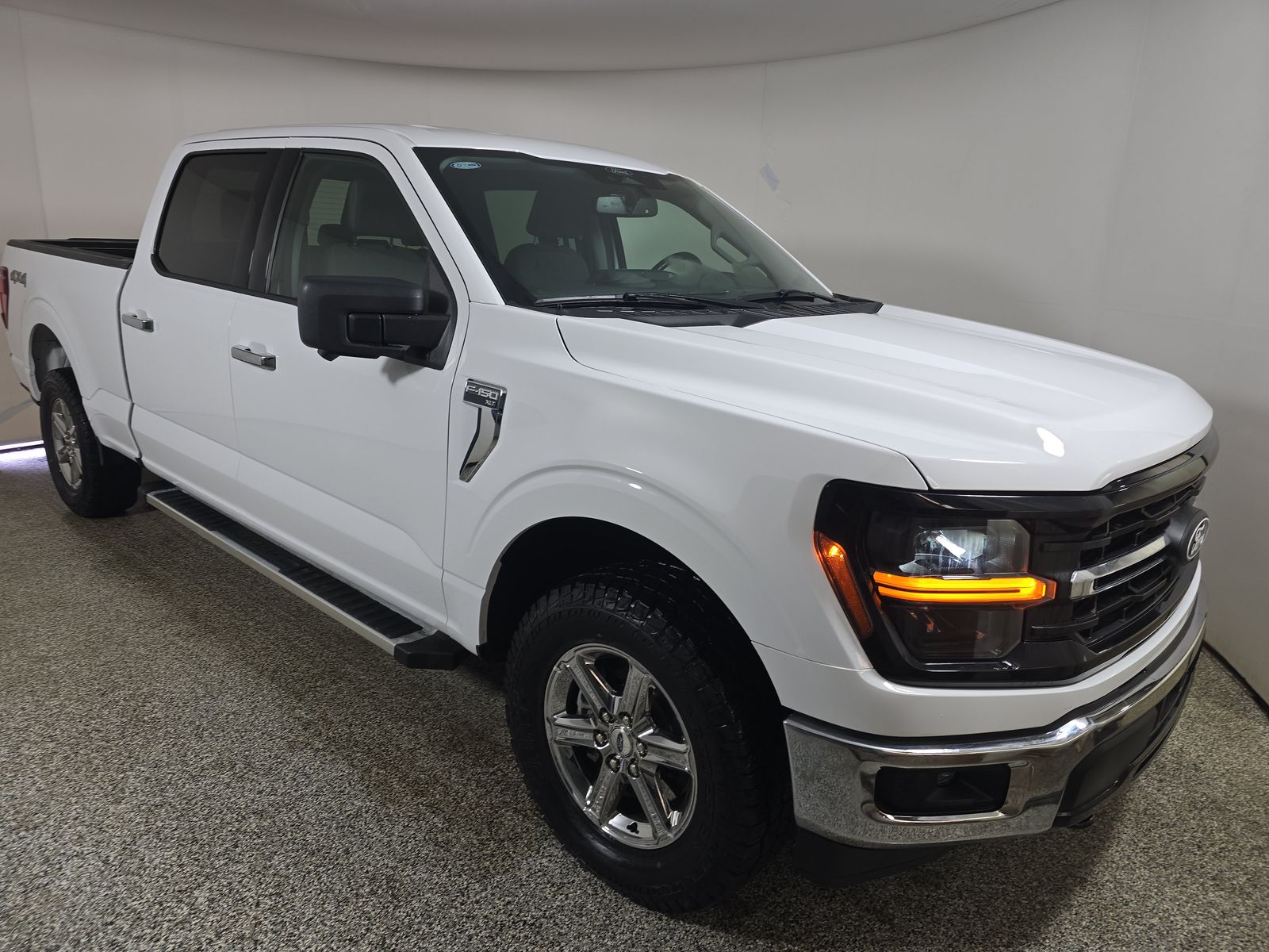2024 Ford F-150 XLT AWD