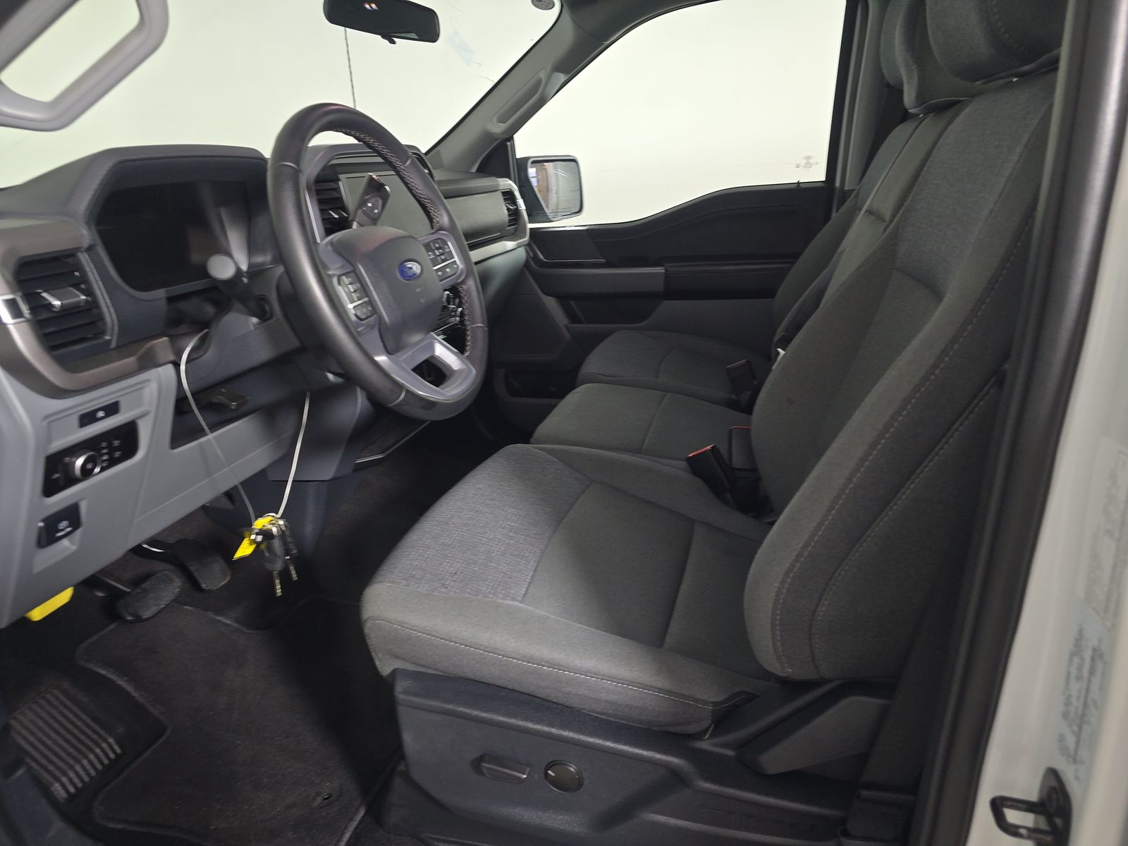 2025 Ford F-150 XLT AWD