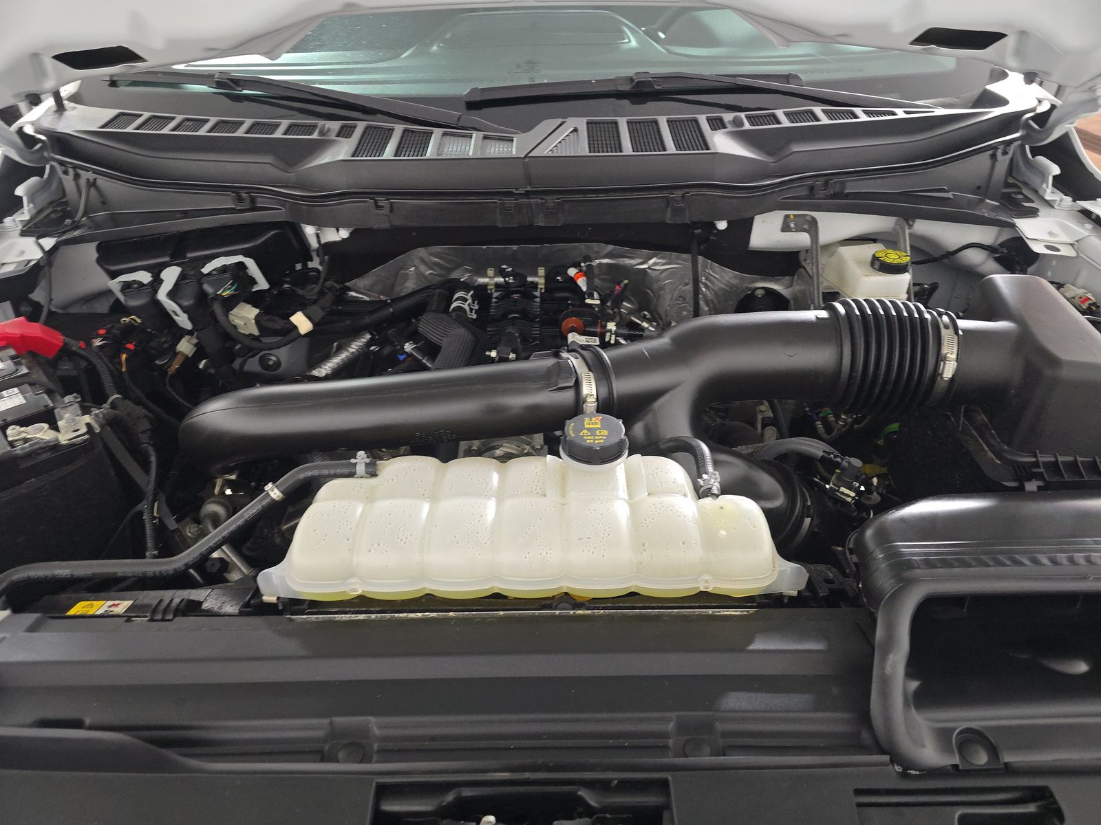 2025 Ford F-150 XLT AWD