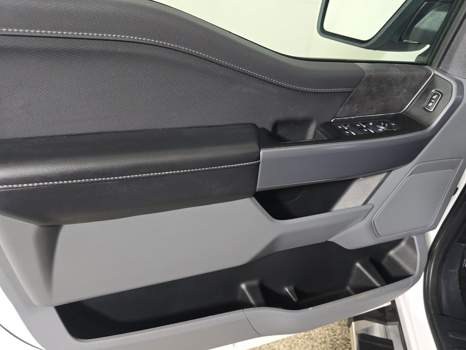 2025 Ford F-150 XLT AWD