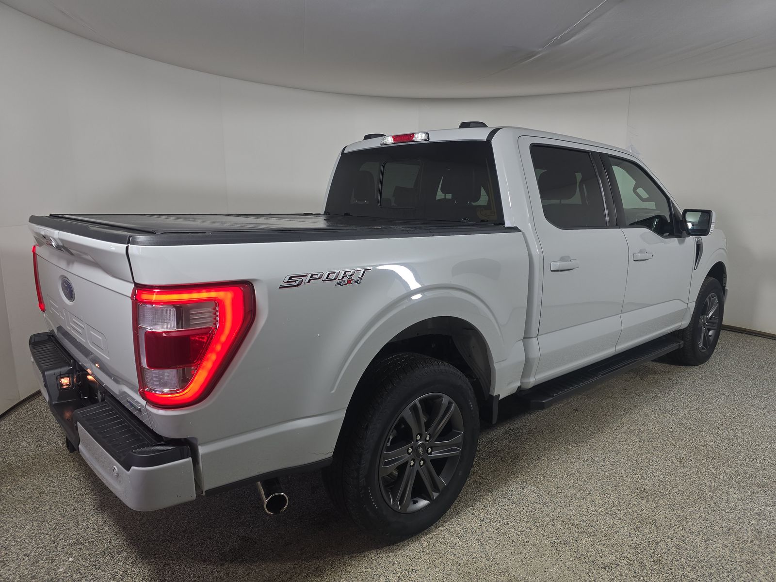 2023 Ford F-150 Lariat AWD