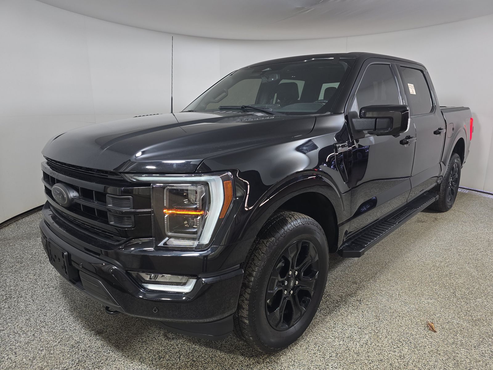 2023 Ford F-150 Lariat AWD