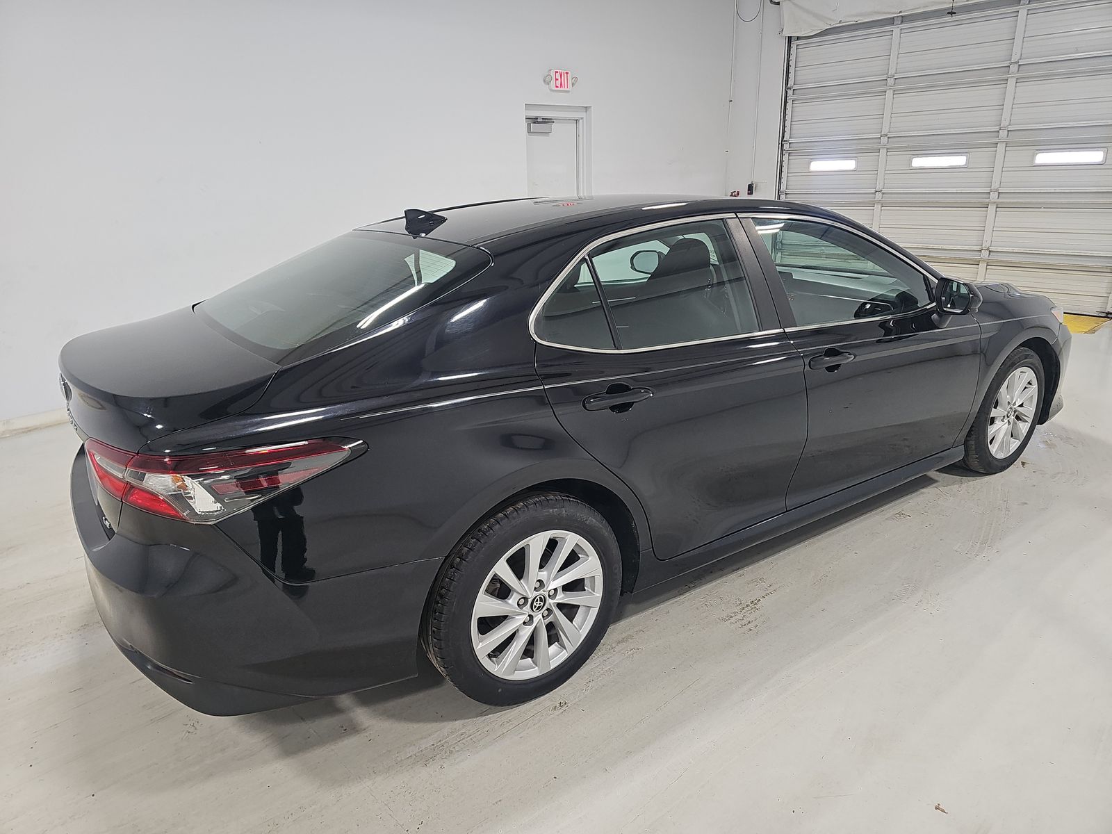 2022 Toyota Camry LE FWD