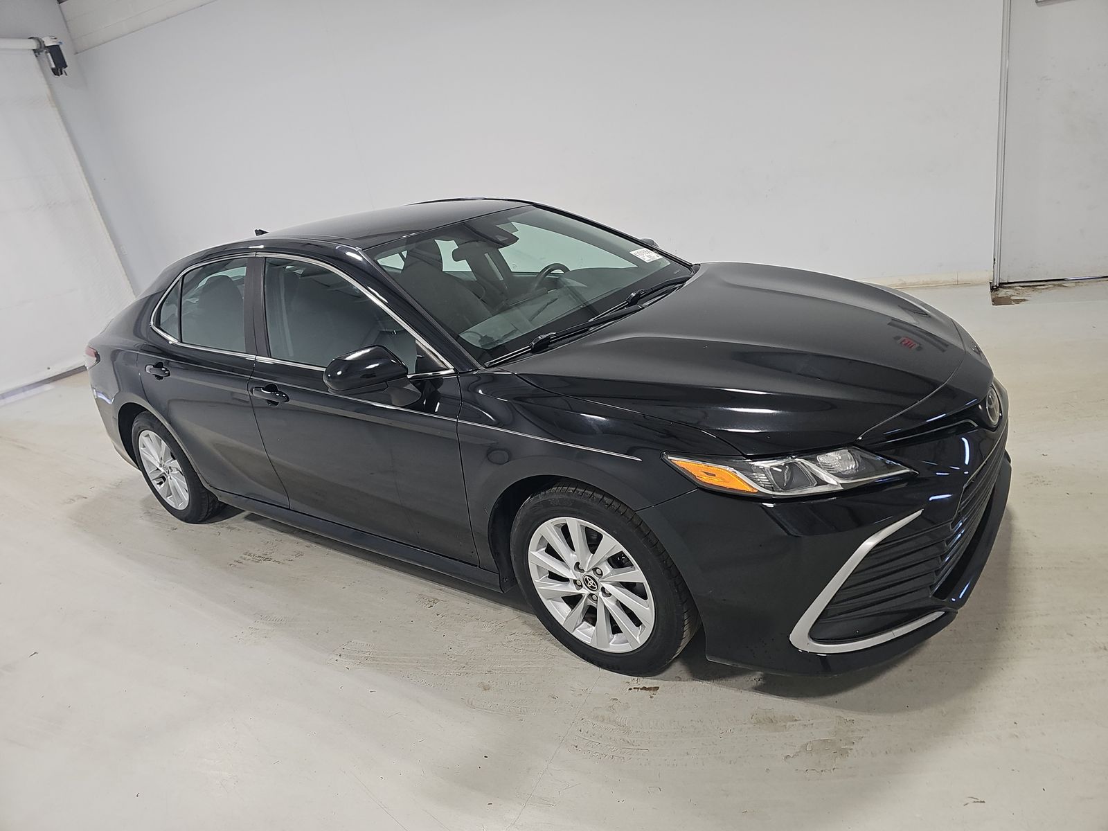 2022 Toyota Camry LE FWD