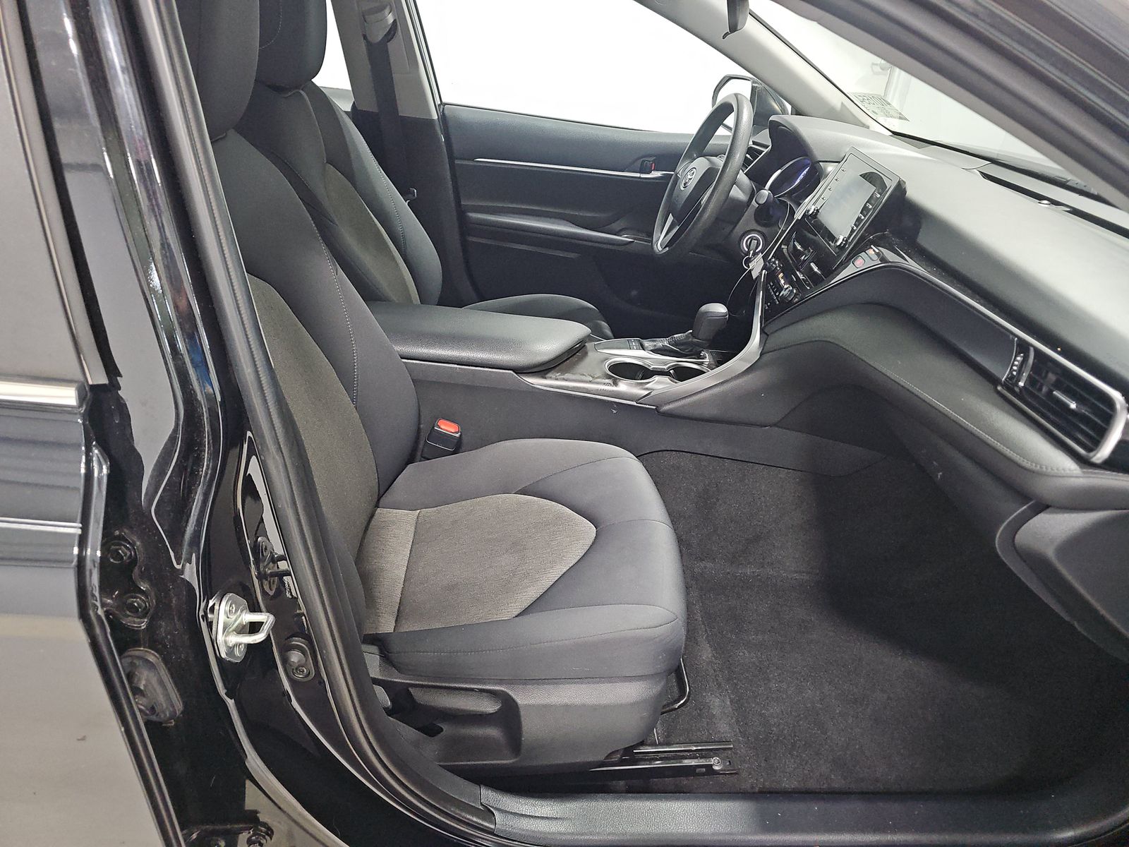 2022 Toyota Camry LE FWD