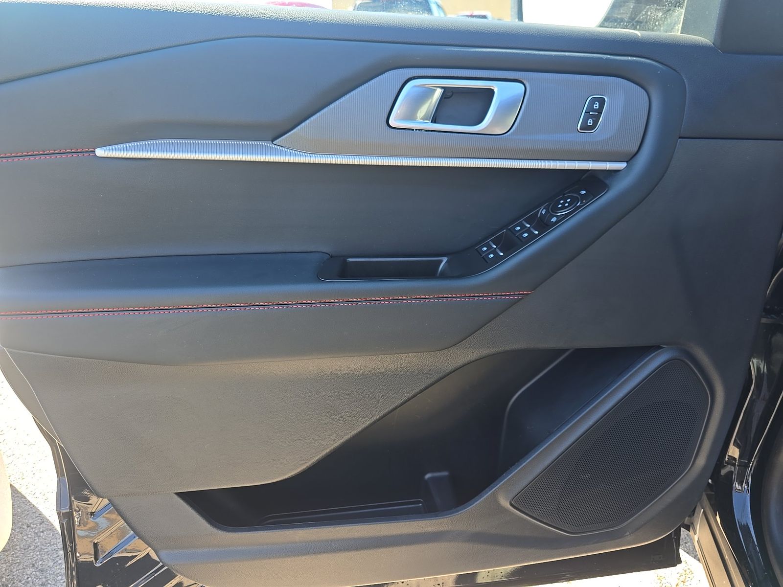 2025 Ford Explorer ST-Line AWD