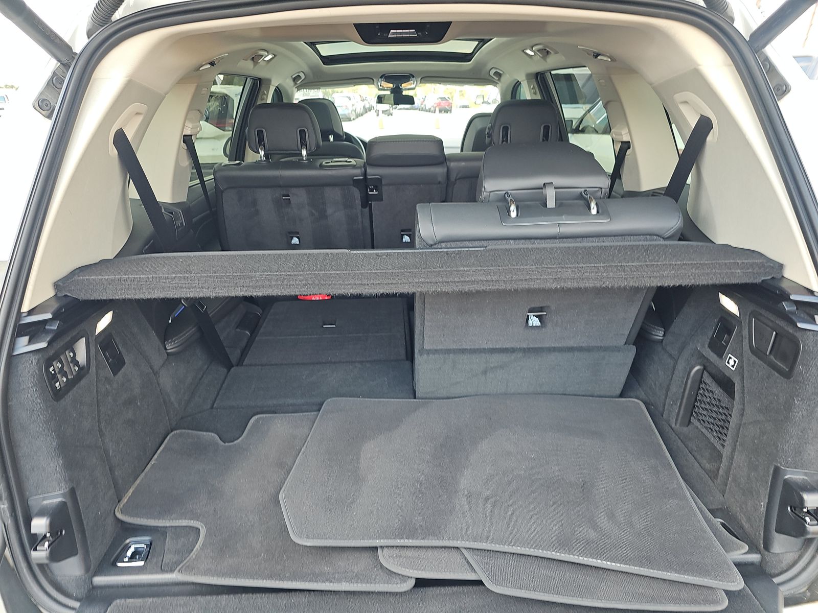 2022 BMW X7 xDrive40i AWD