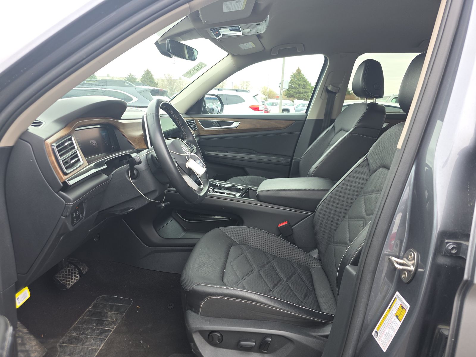 2024 Volkswagen Atlas 2.0T SE FWD