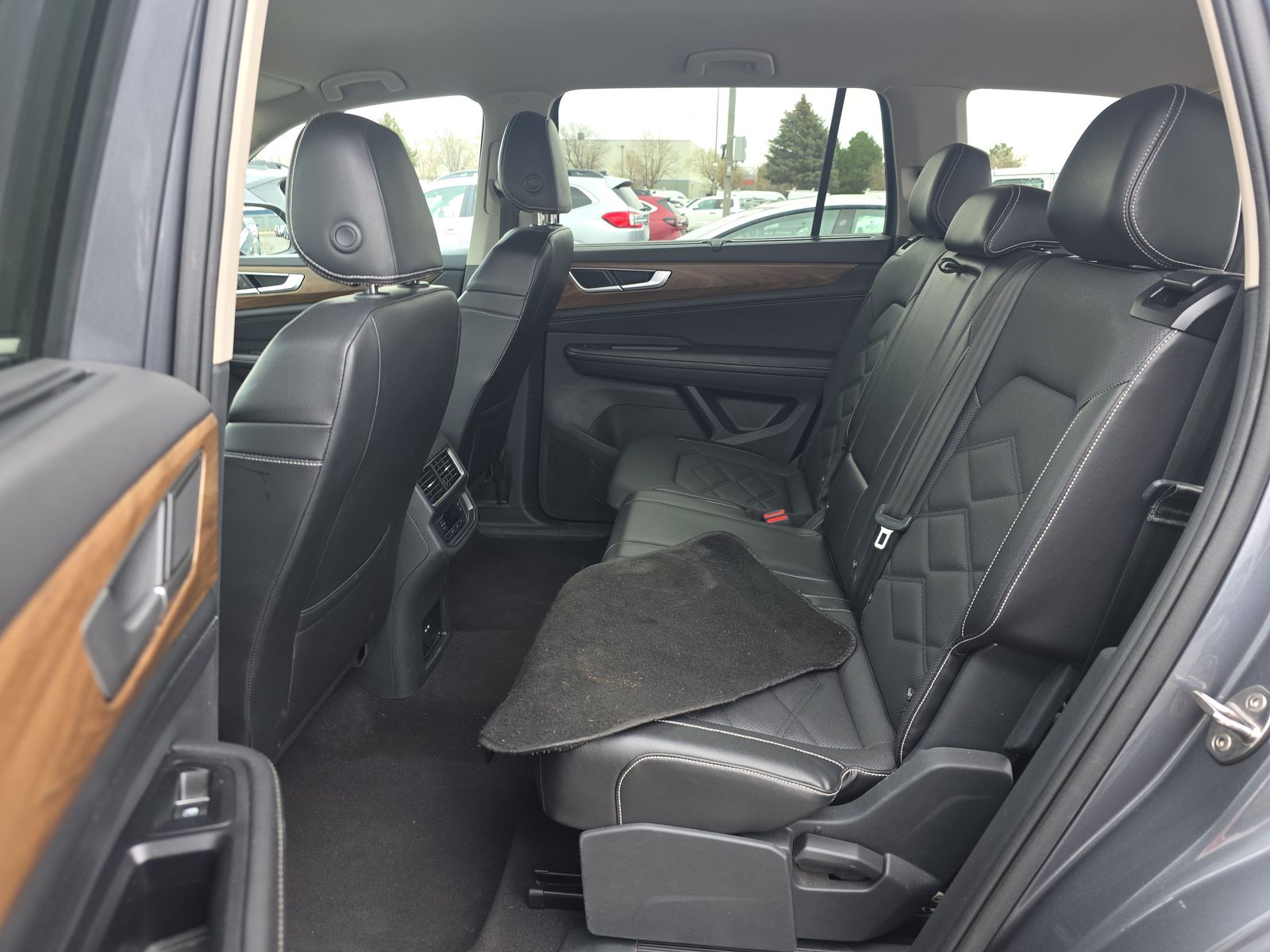 2024 Volkswagen Atlas 2.0T SE FWD