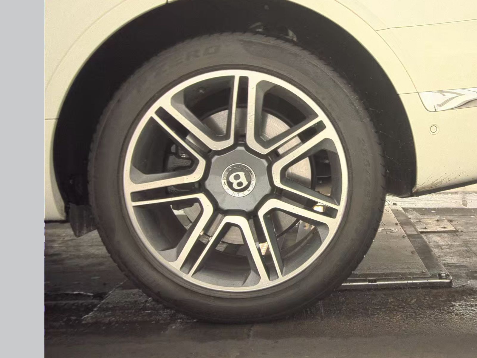 2018 Bentley Bentayga W12 Signature AWD