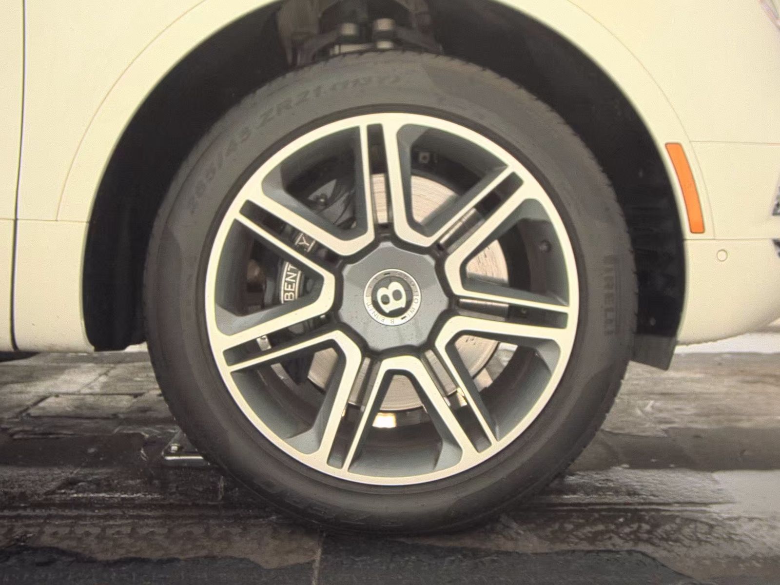 2018 Bentley Bentayga W12 Signature AWD