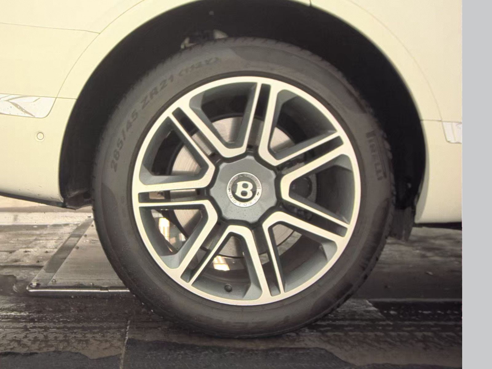 2018 Bentley Bentayga W12 Signature AWD