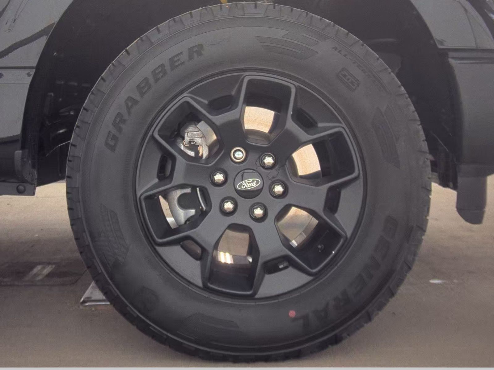 2023 Ford F-150 XL AWD