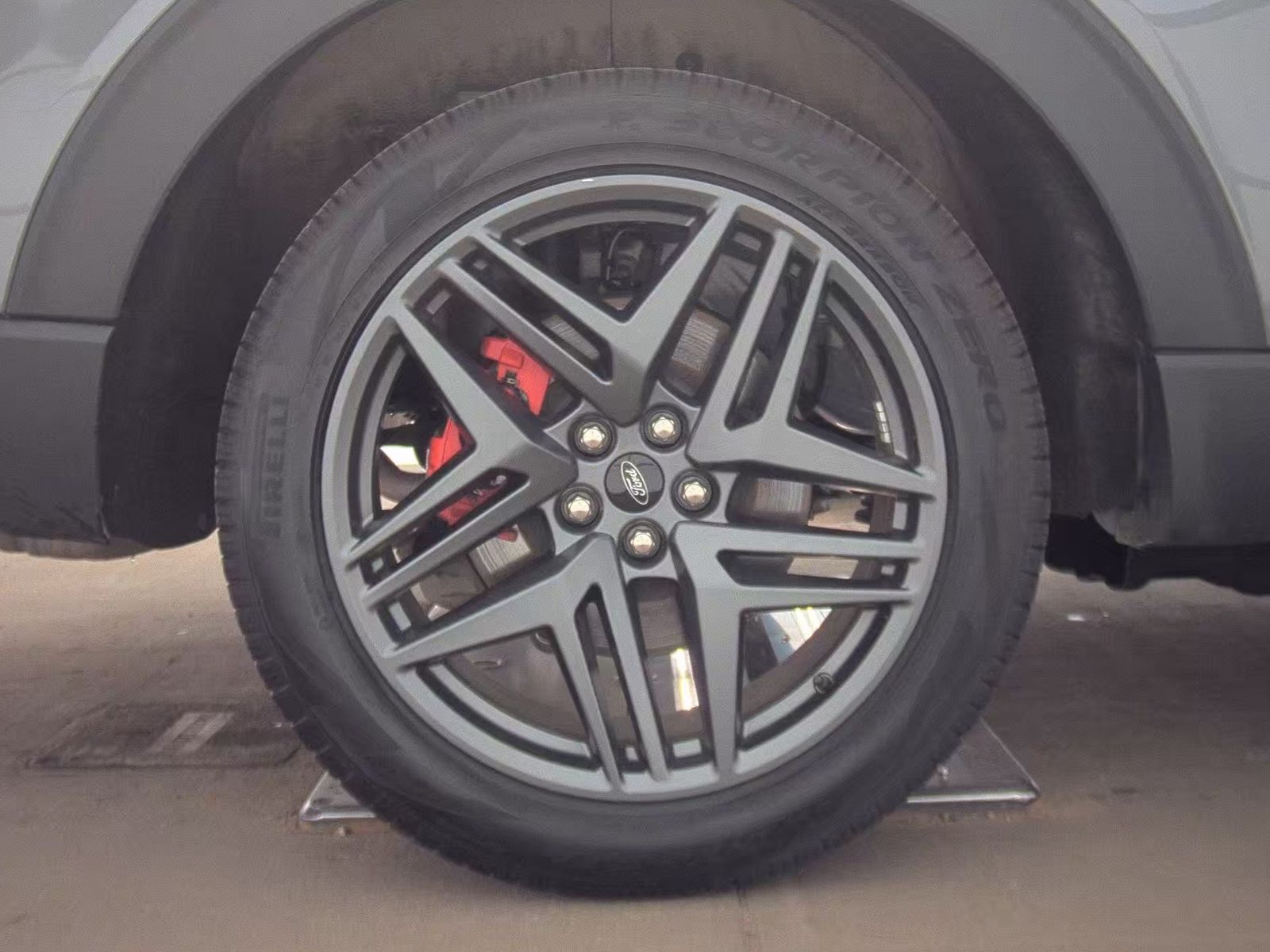 2025 Ford Explorer ST-Line AWD