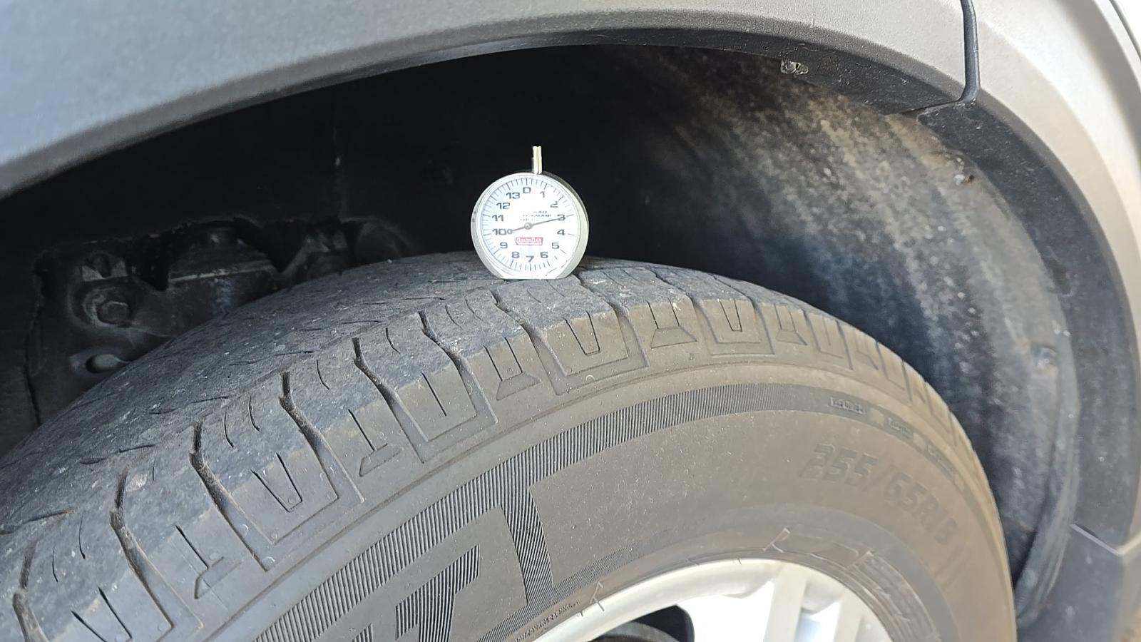 2020 Ford Explorer XLT RWD