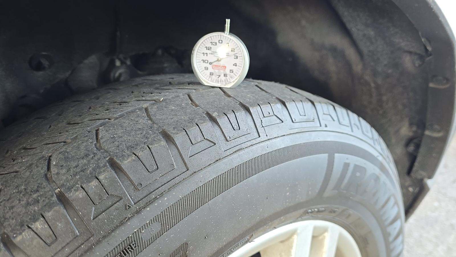 2020 Ford Explorer XLT RWD