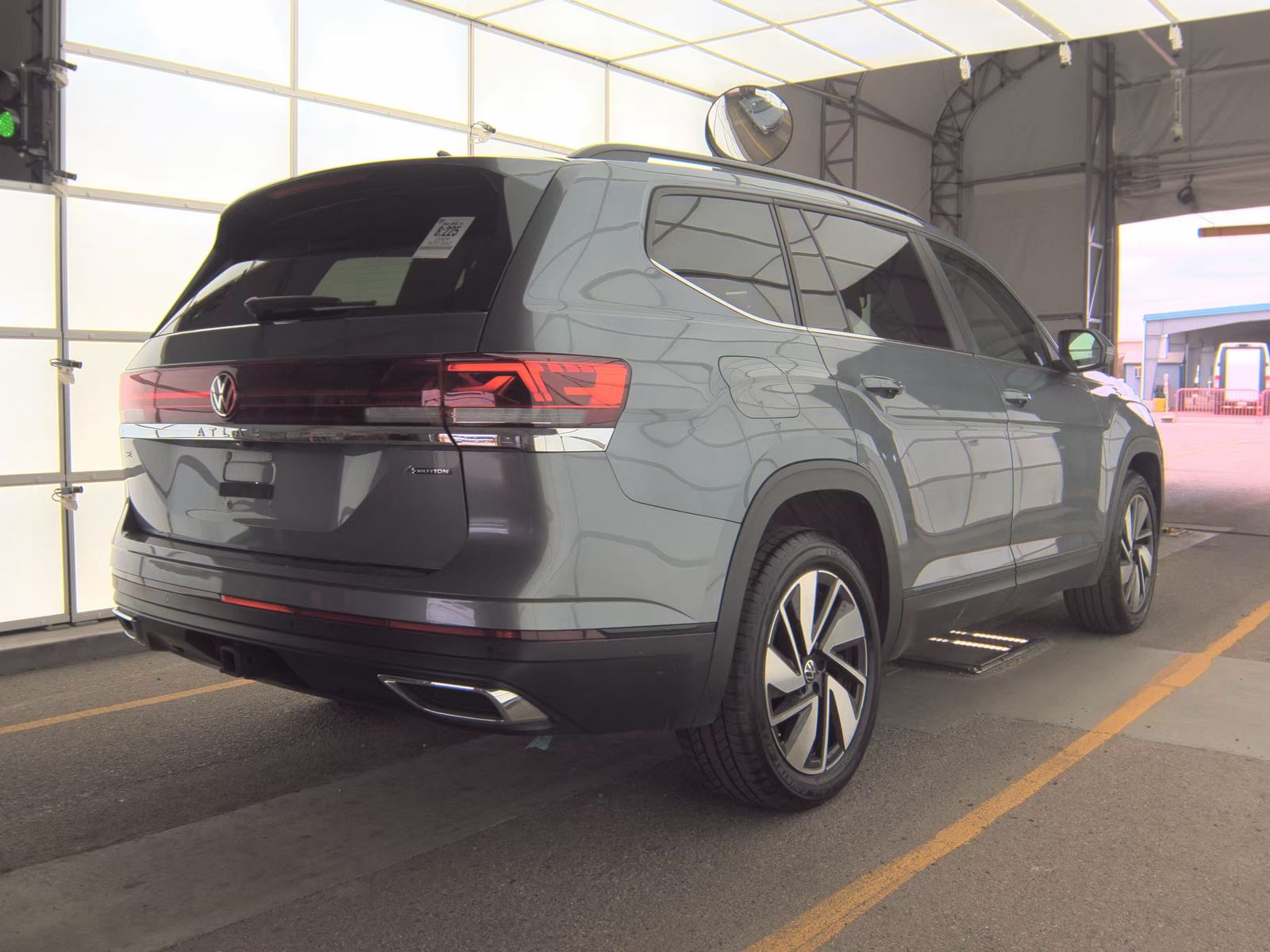 2024 Volkswagen Atlas 2.0T SE FWD