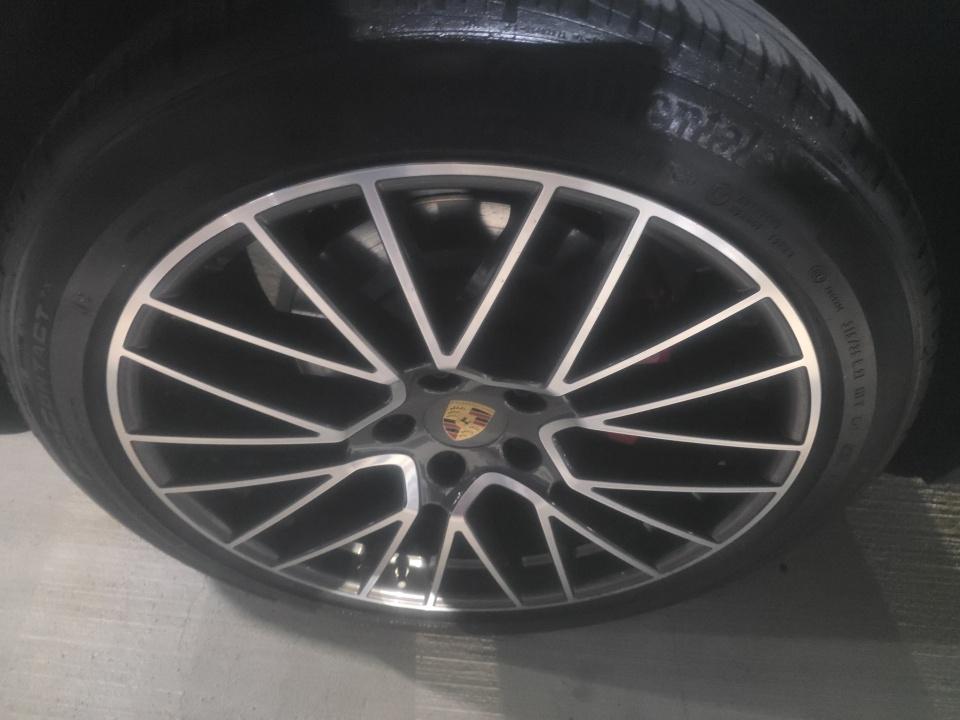 2021 Porsche Cayenne GTS AWD