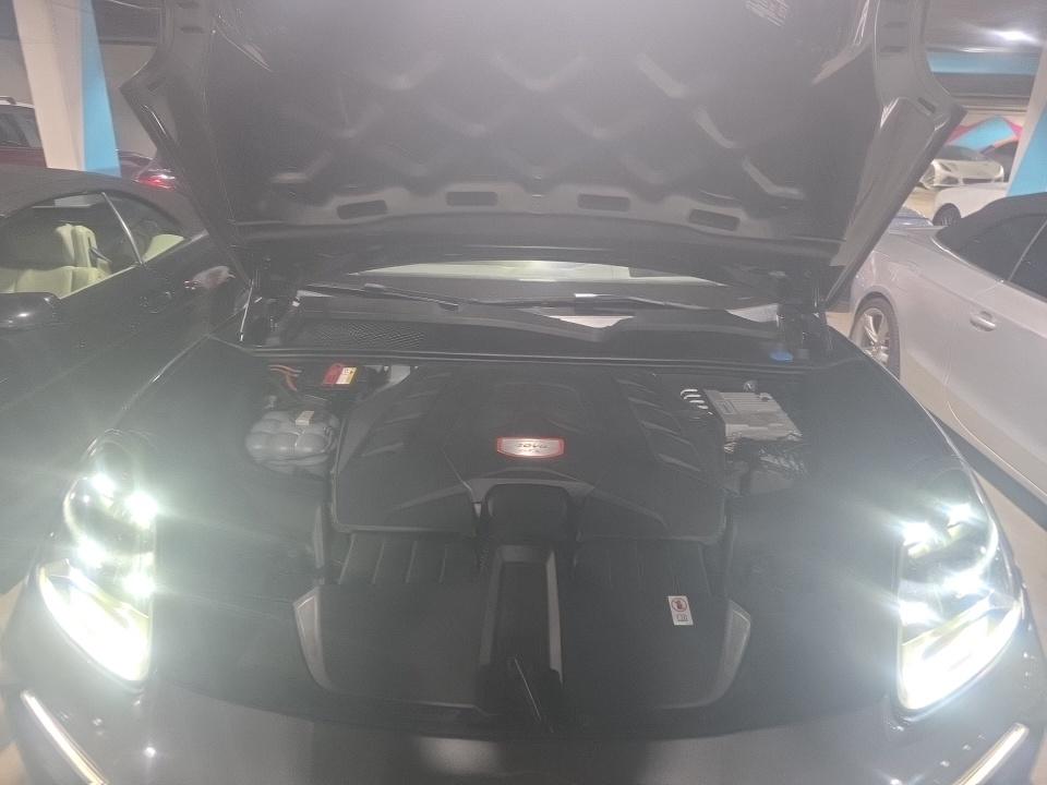 2021 Porsche Cayenne GTS AWD