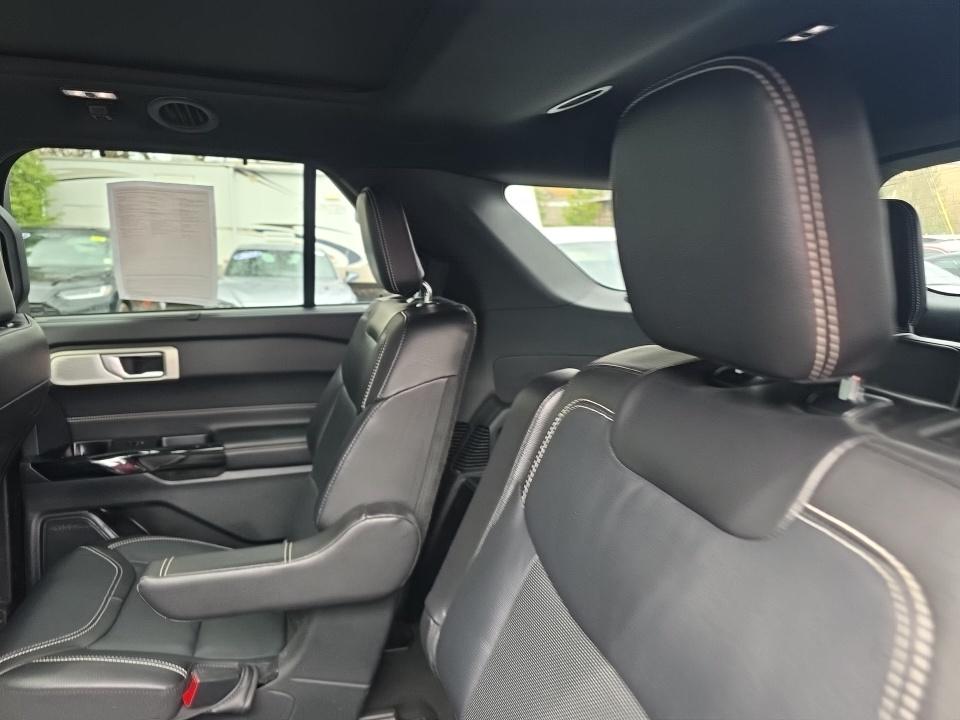 2023 Ford Explorer ST AWD